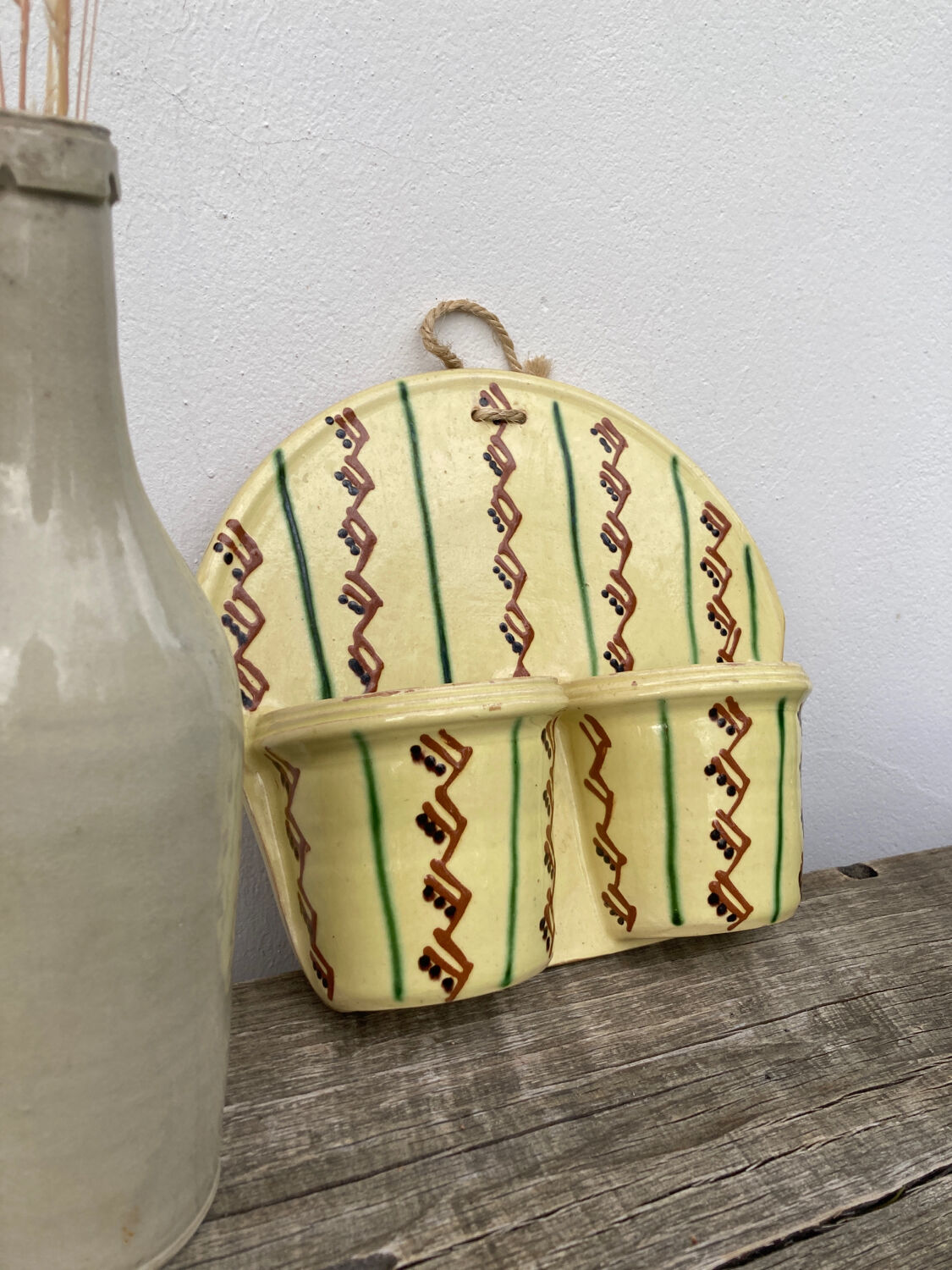 Wall-mounted planter or cutlery drainer in yellow vintage ceramic