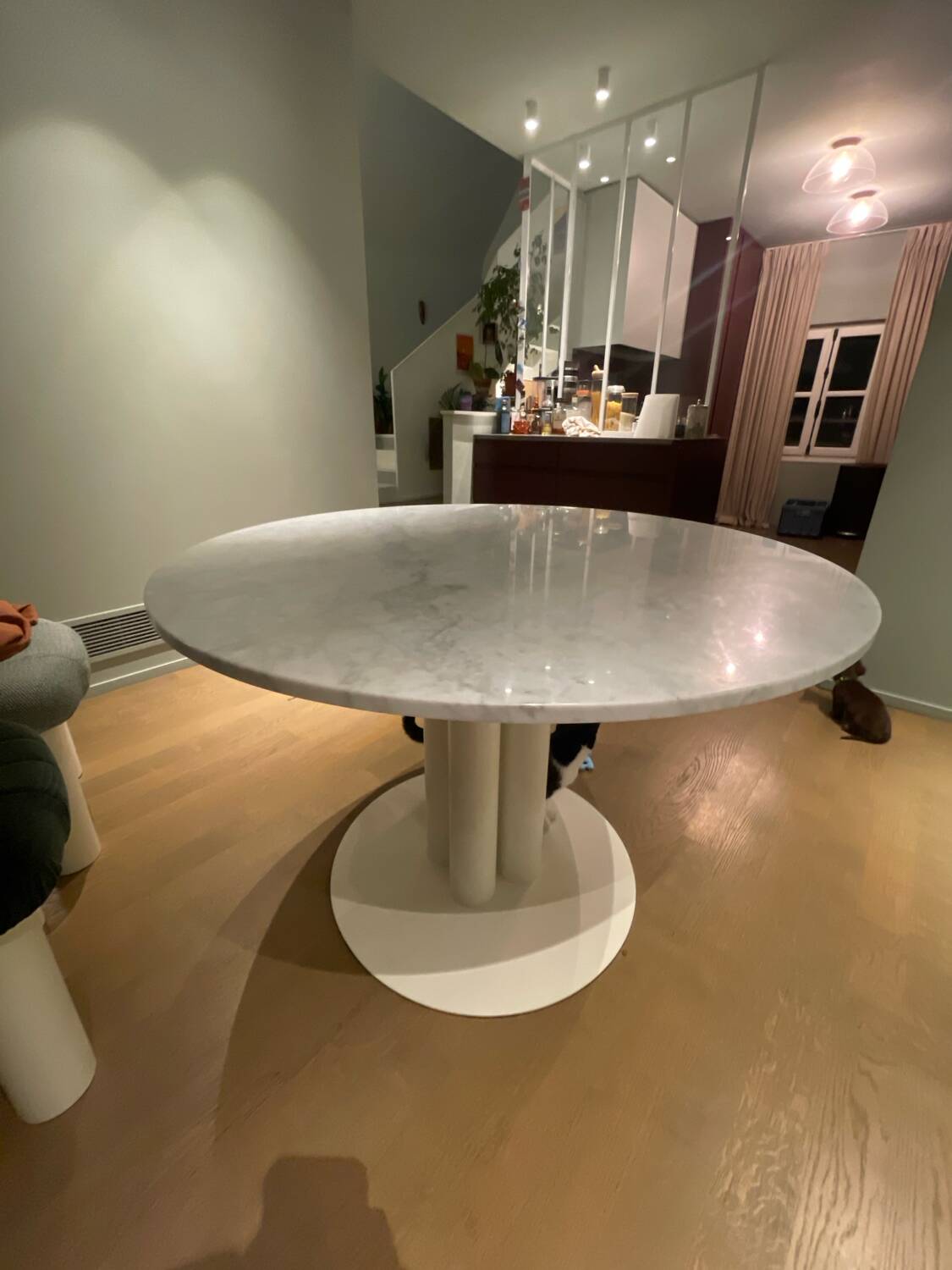 Arflex Carrara white marble dining table