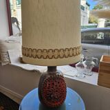 Fat lava ceramic lamp
