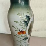 Vase en opaline avec des bécasses