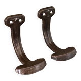 Paire de patères métalliques