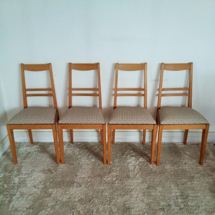 Suite of 4 oak chairs 50s