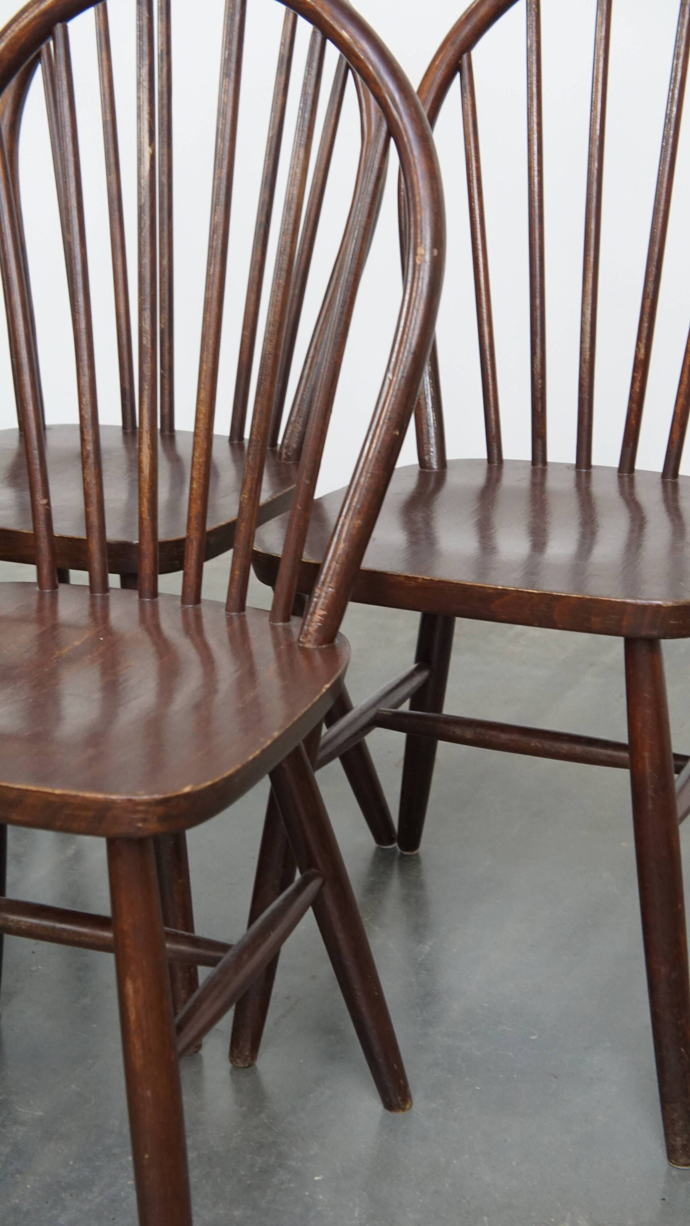 Set of 8 Vintage English Style Spindle Back Wooden Windsor Chairs from t