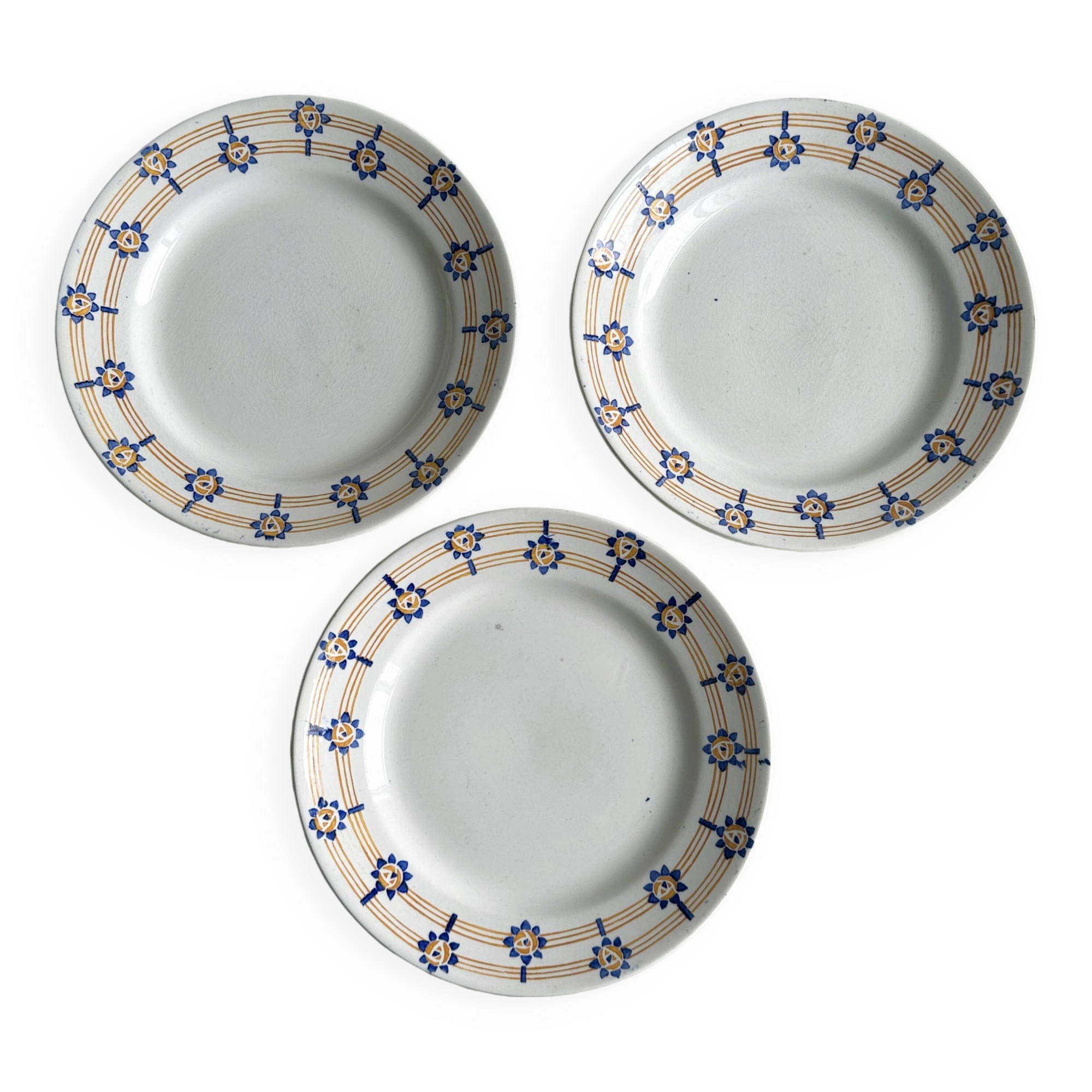 3 blue flower pattern dessert plates