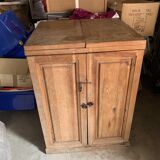 Multi-compartment storage unit
