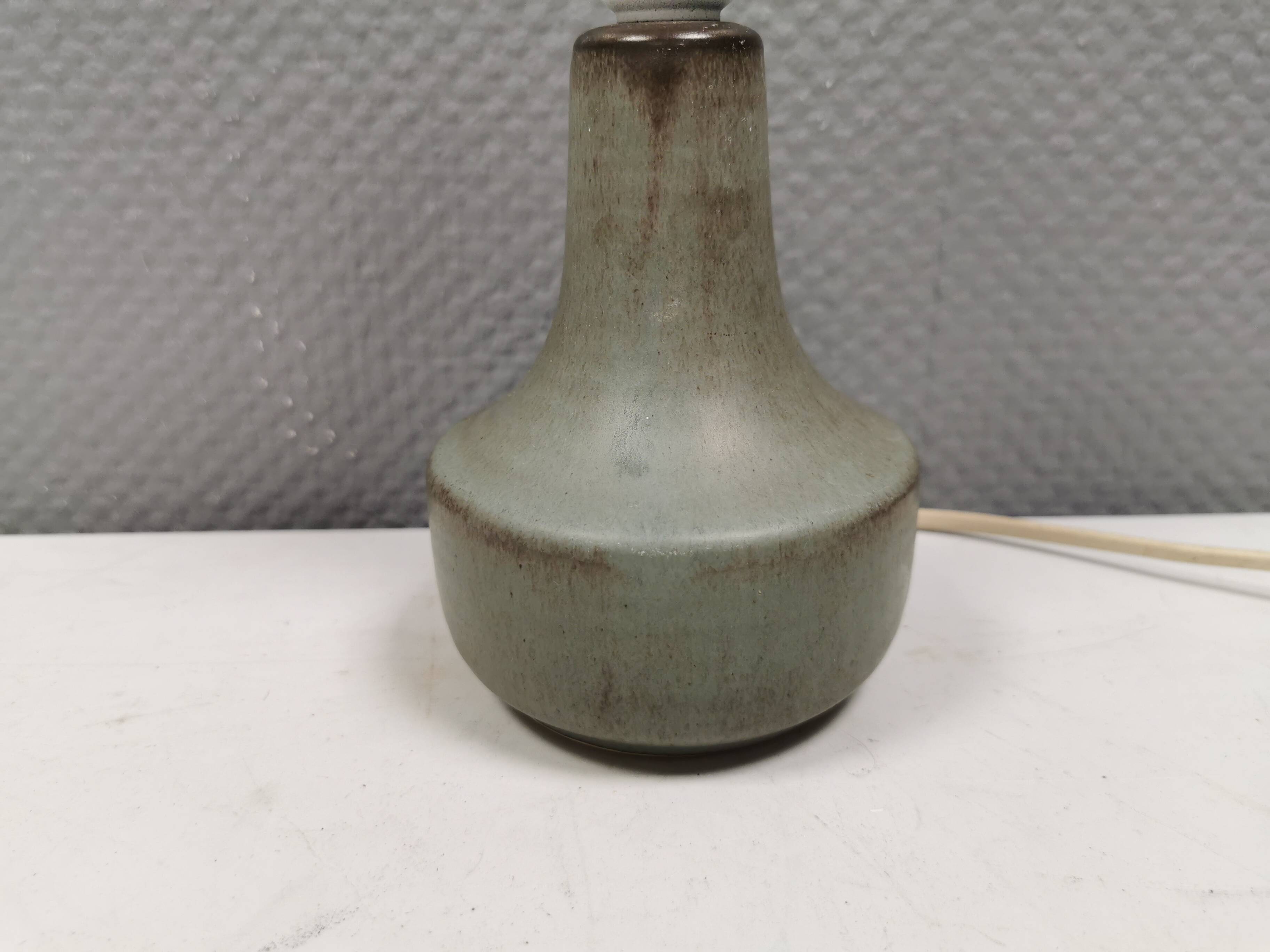 Small ceramic table lamp, Danish from the 1980s.