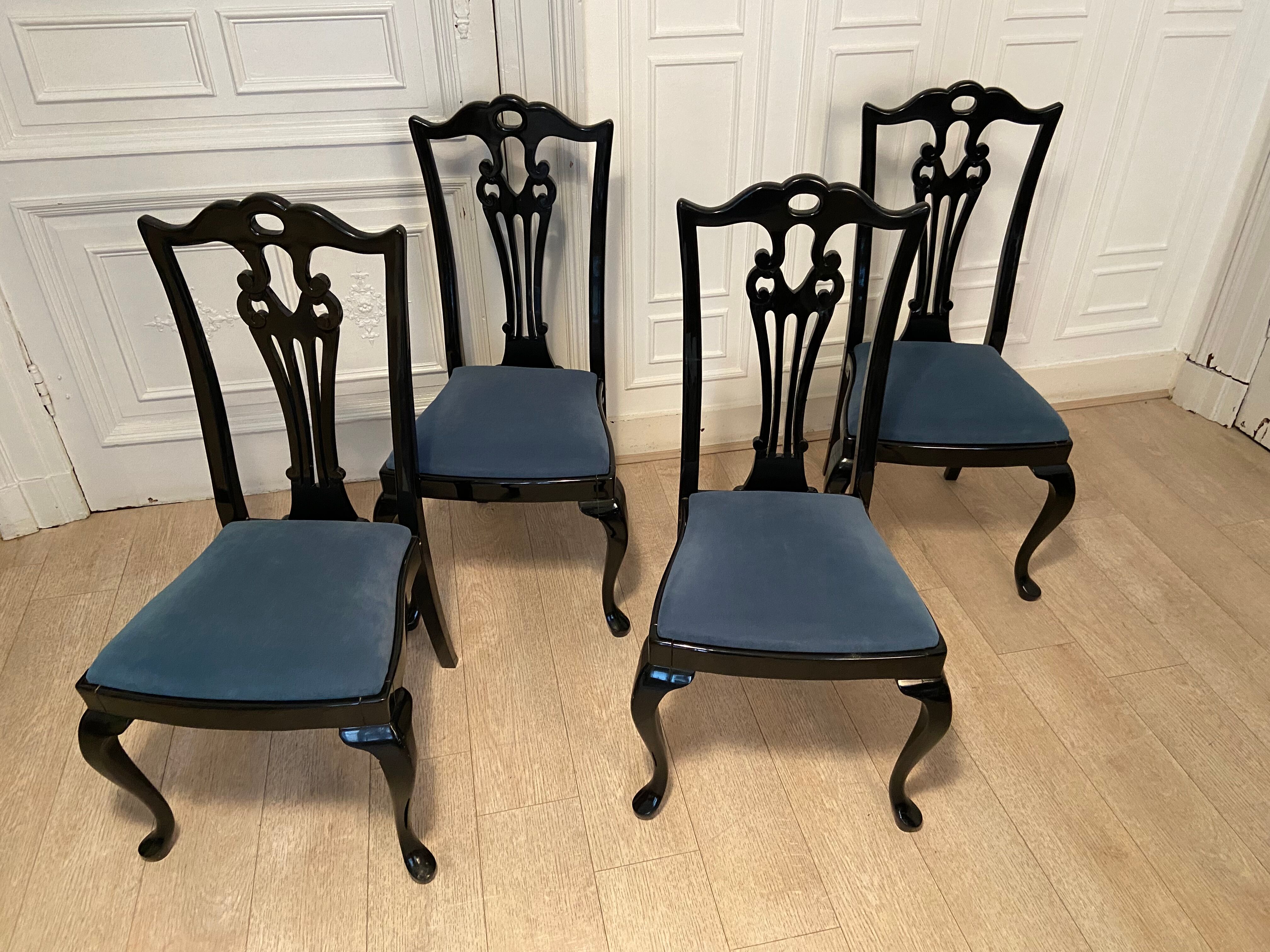 4 black lacquered chairs, 1970s