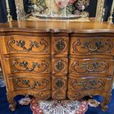 Louis XV style chest of drawers with crossbow front and 3 drawers in solid walnut