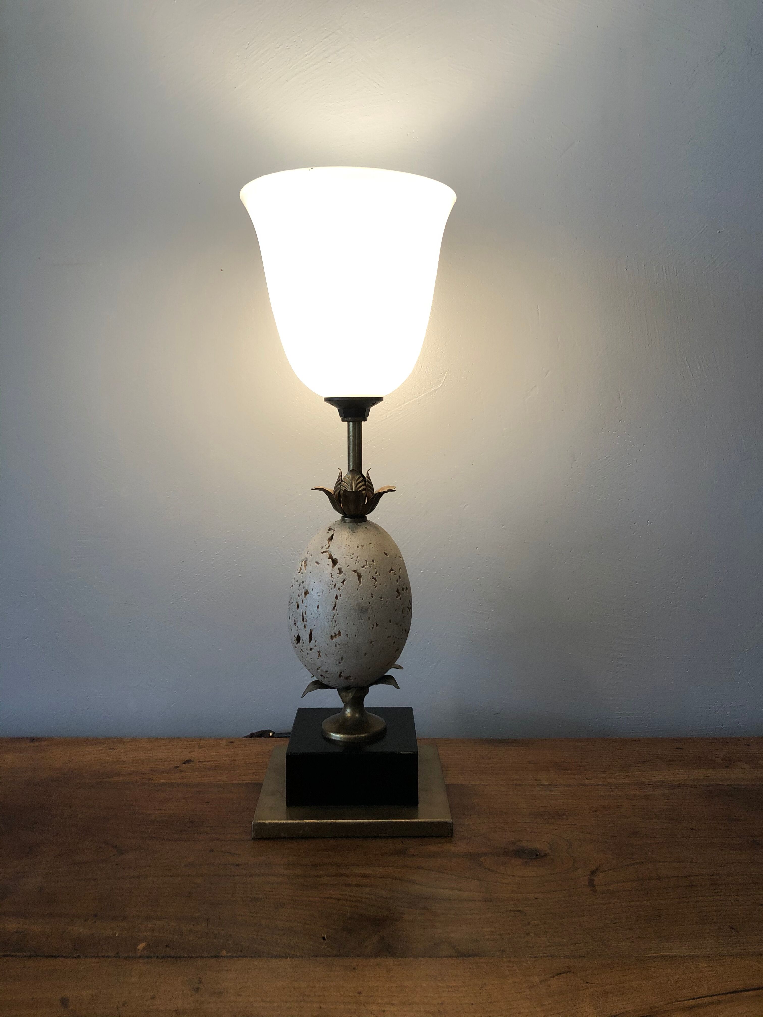 Table lamp