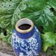 Vase bleu porcelaine de Limoges