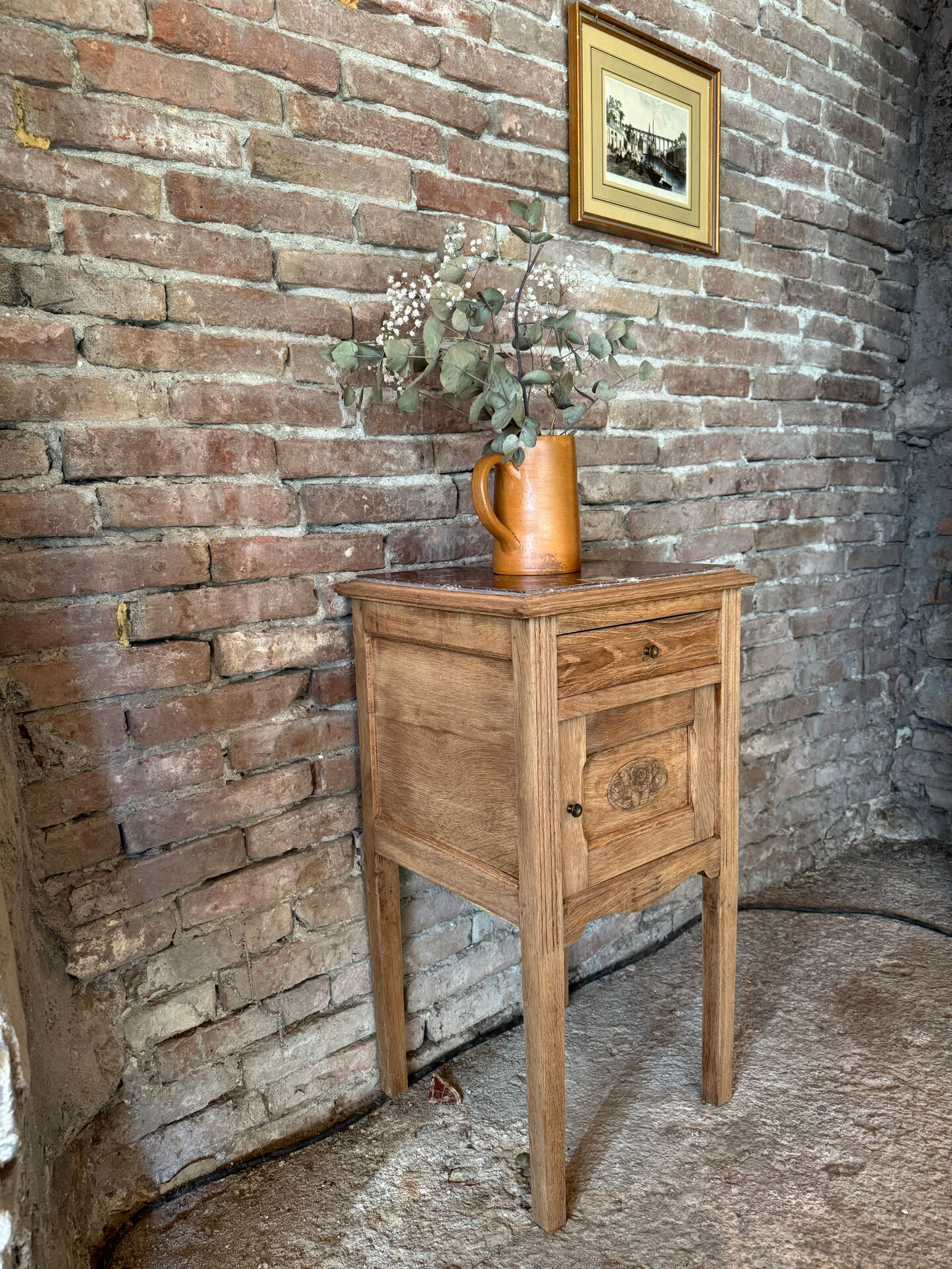 Bedside table/side table