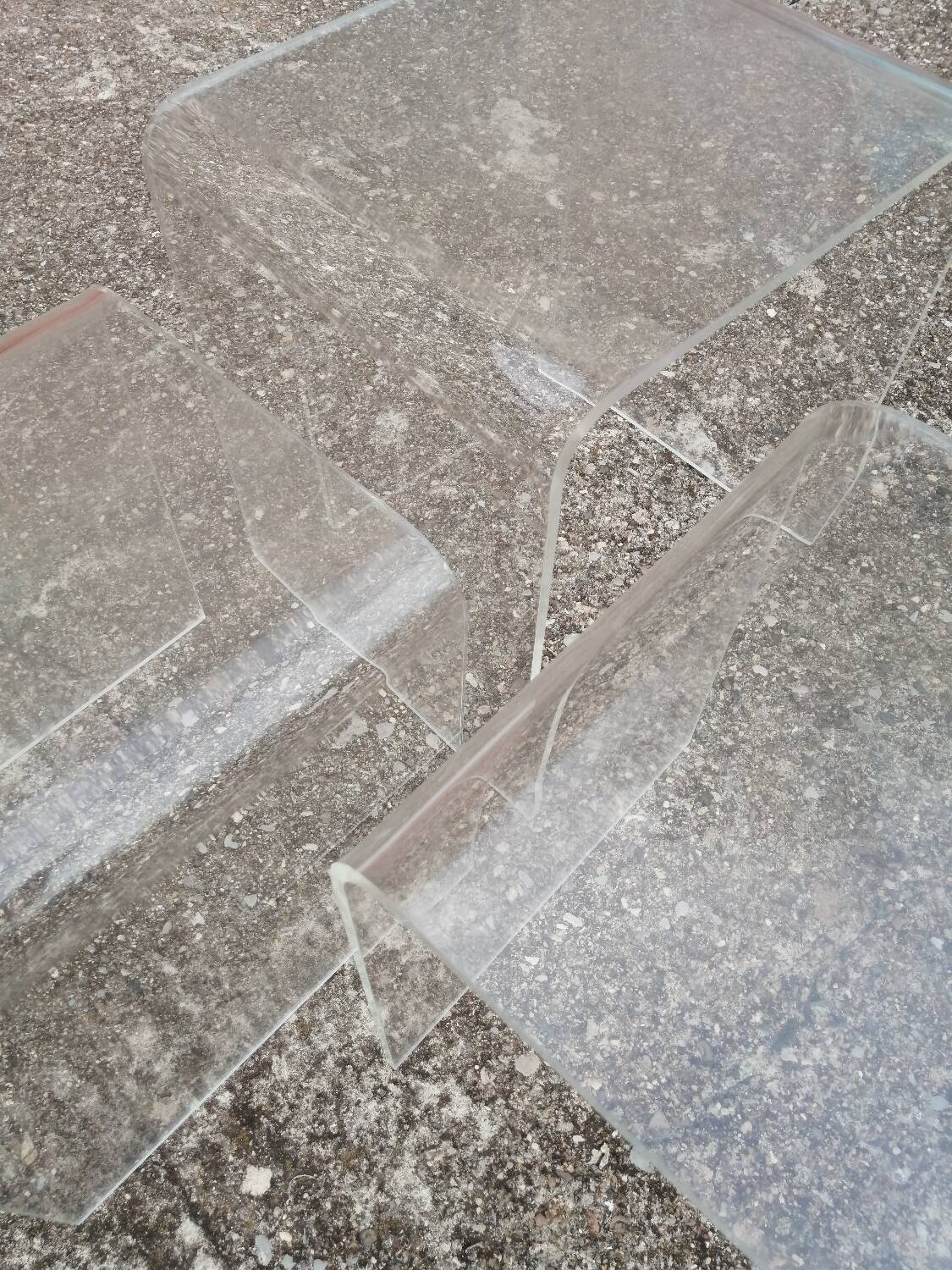 3 nesting tables in plexiglass