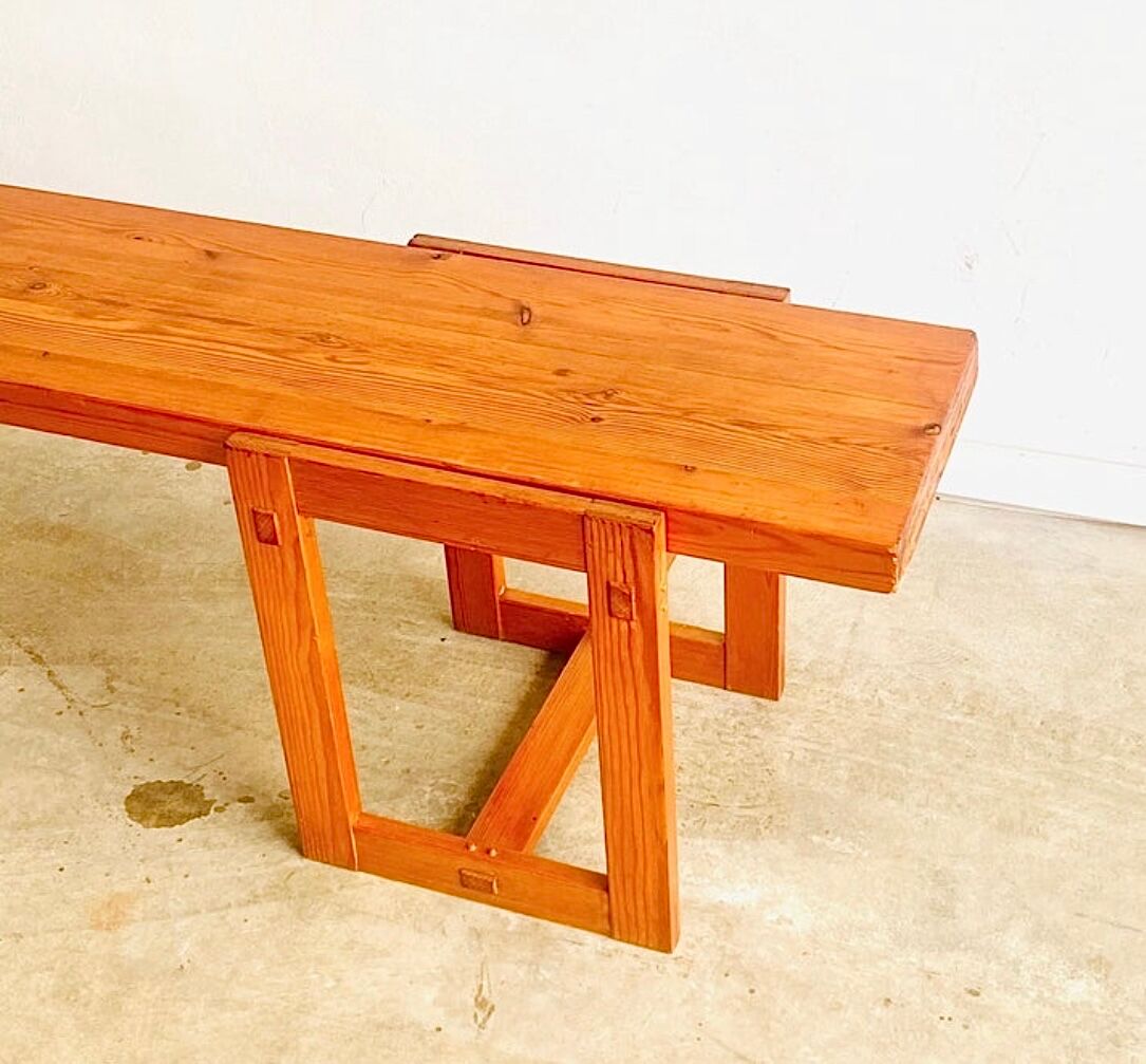 Edvin Helseth pine bench model Trybo, for the Trysil ski resort, Norway, 1964