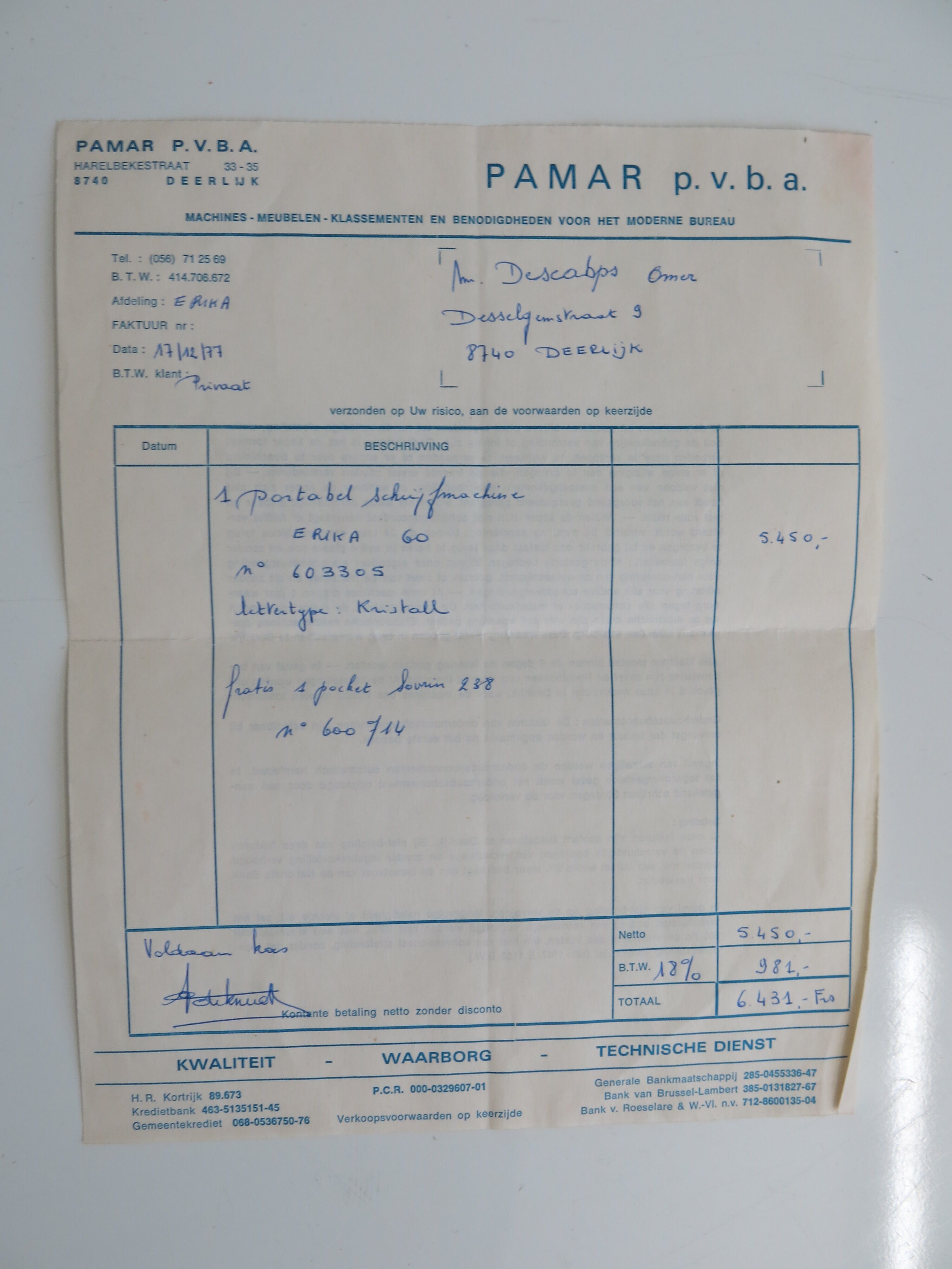 Typewriter Daro Erika Model 60