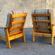 Paire de fauteuils des Arcs en pin et laine 1970