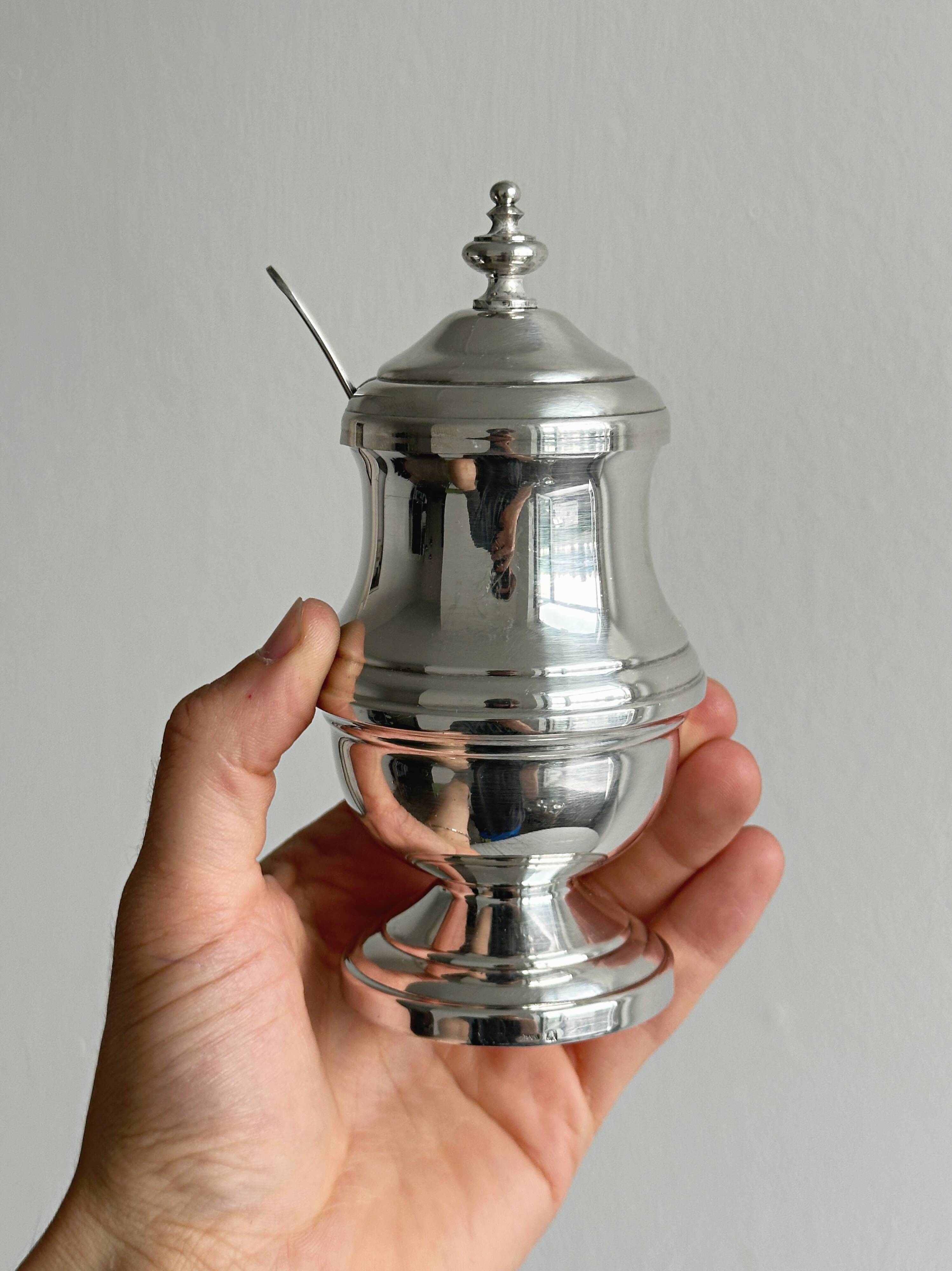 Mustard pot, sugar bowl in silver-plated metal