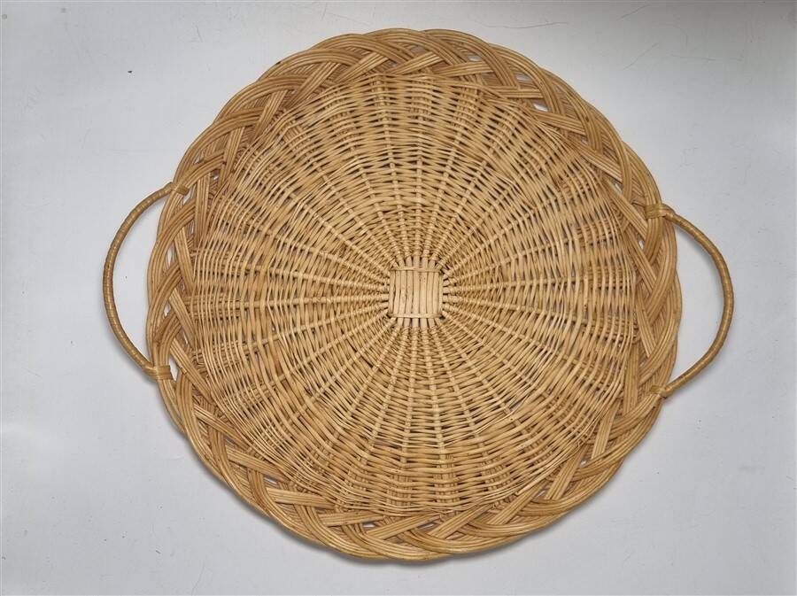 Wicker tray