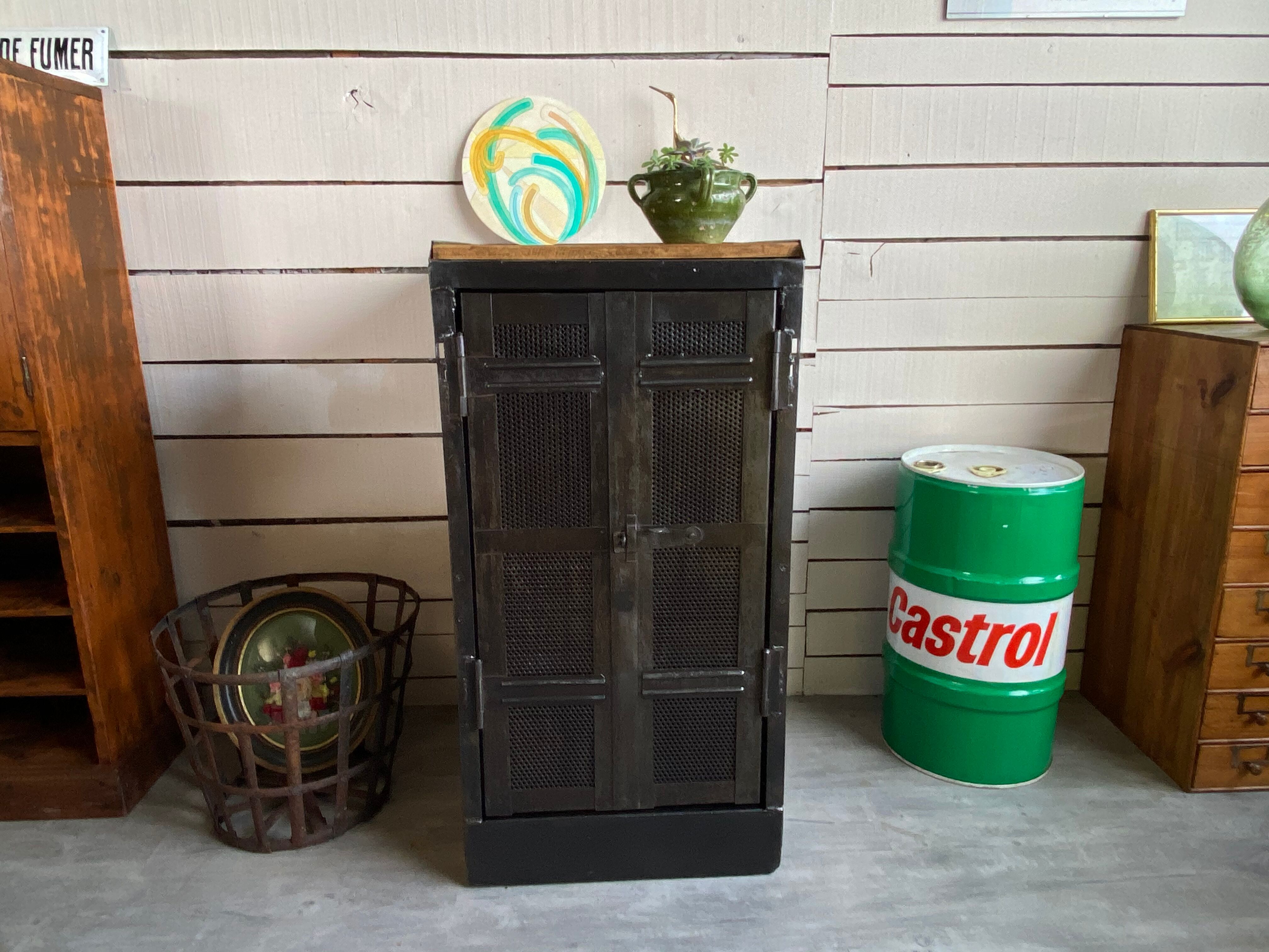 Metal workshop furniture