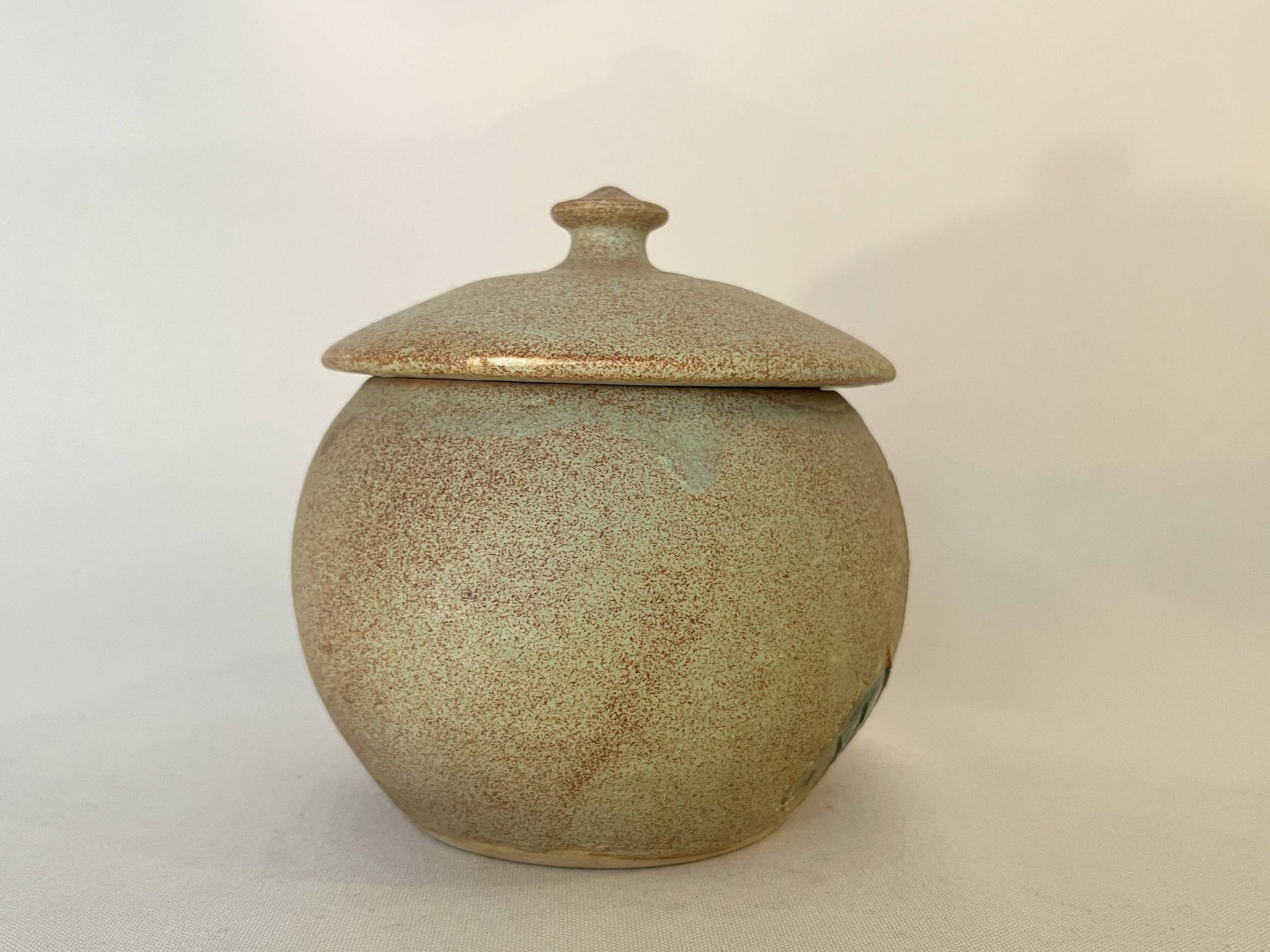 Bonbonnière en céramique beige et fleurs orange pot vintage 1970 sucrier