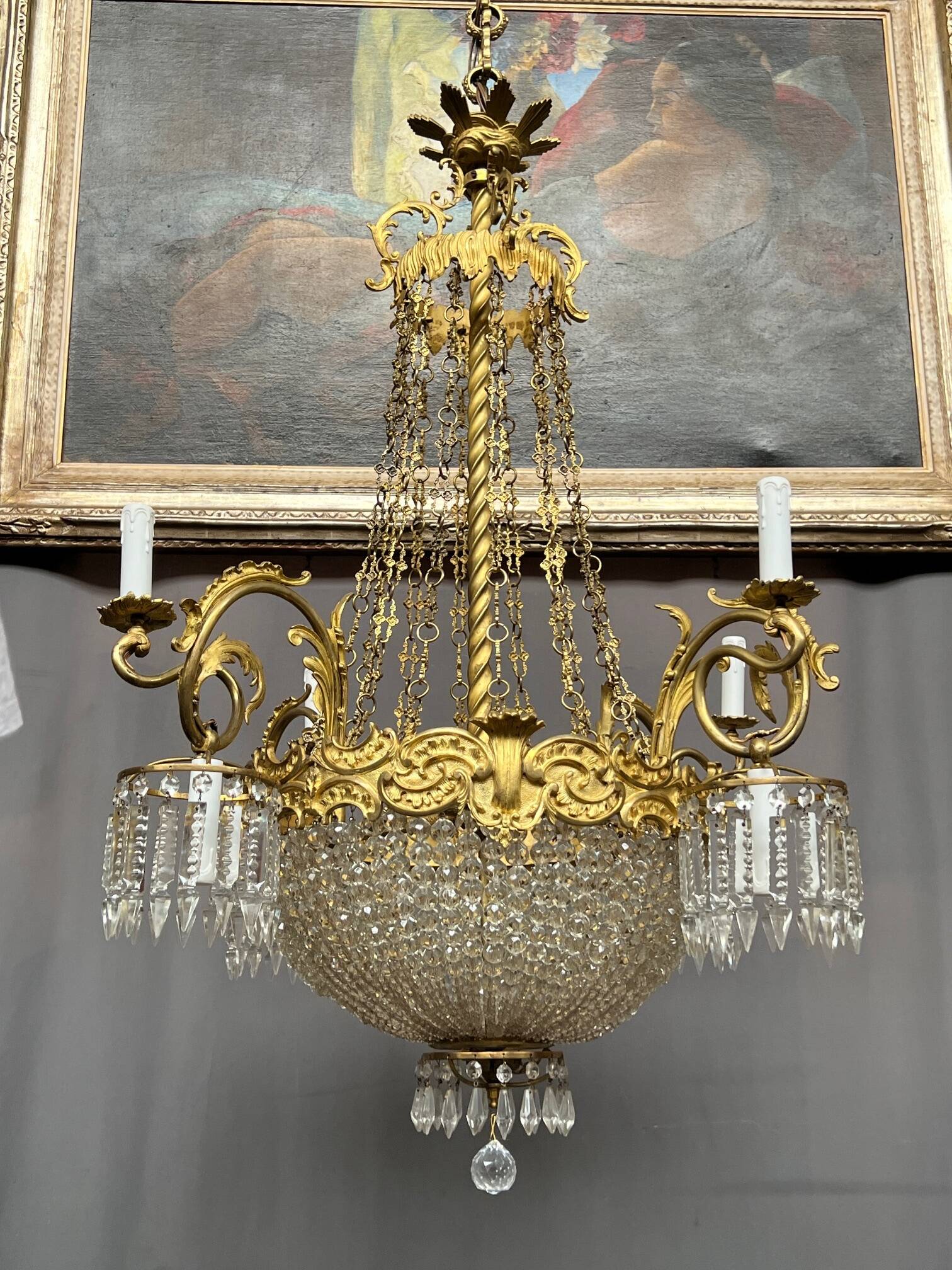 Large 155 cm crystal chandelier in Rococo style with 8 light arms.
