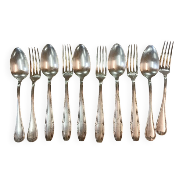 Lot de 10 couverts anciens en métal argenté
