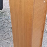 Administrative curtain cabinet