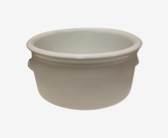 Plat en céramique blanche