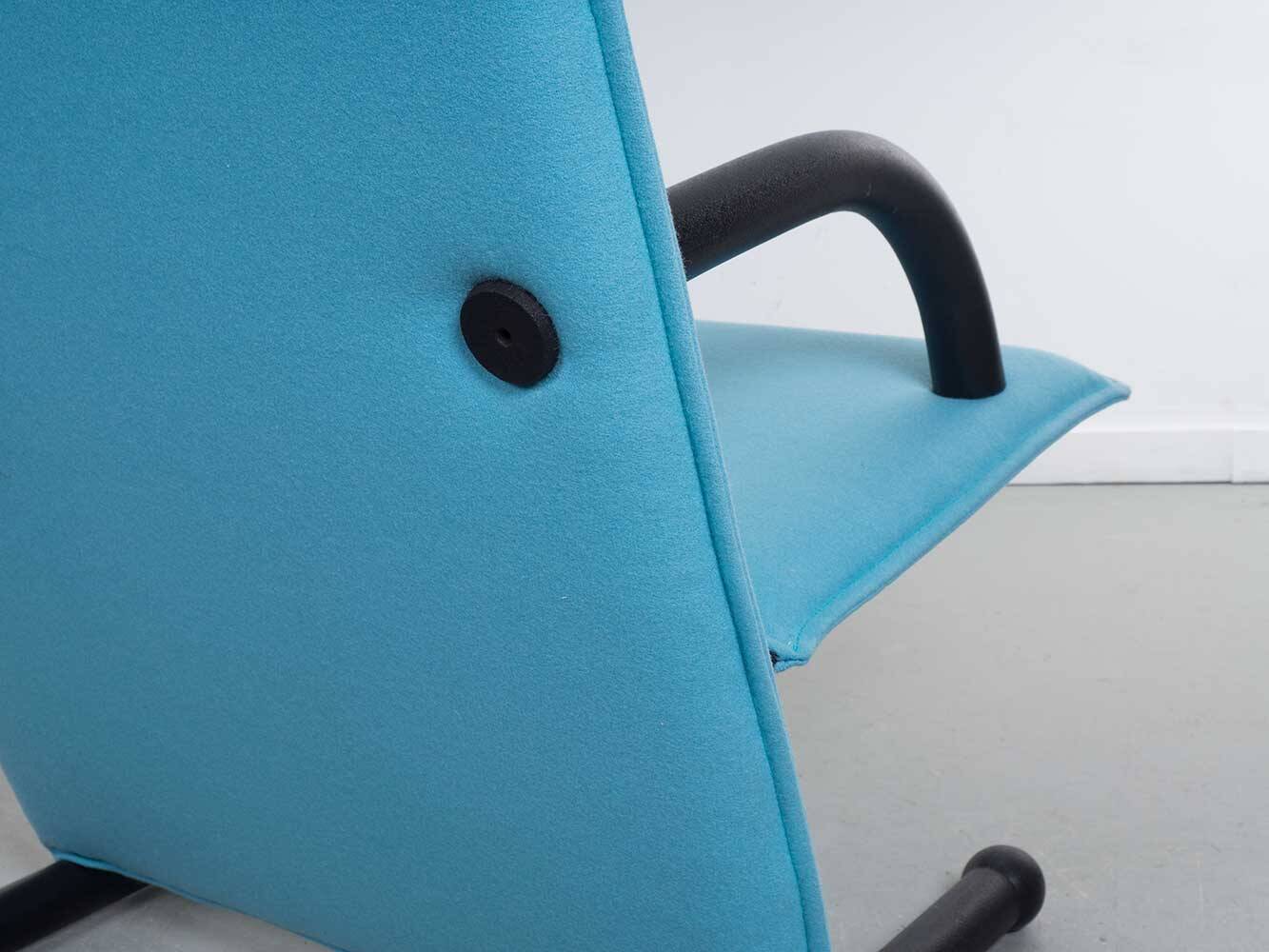 Light blue T-line armchair – Burkhard Vogtherr – Arflex