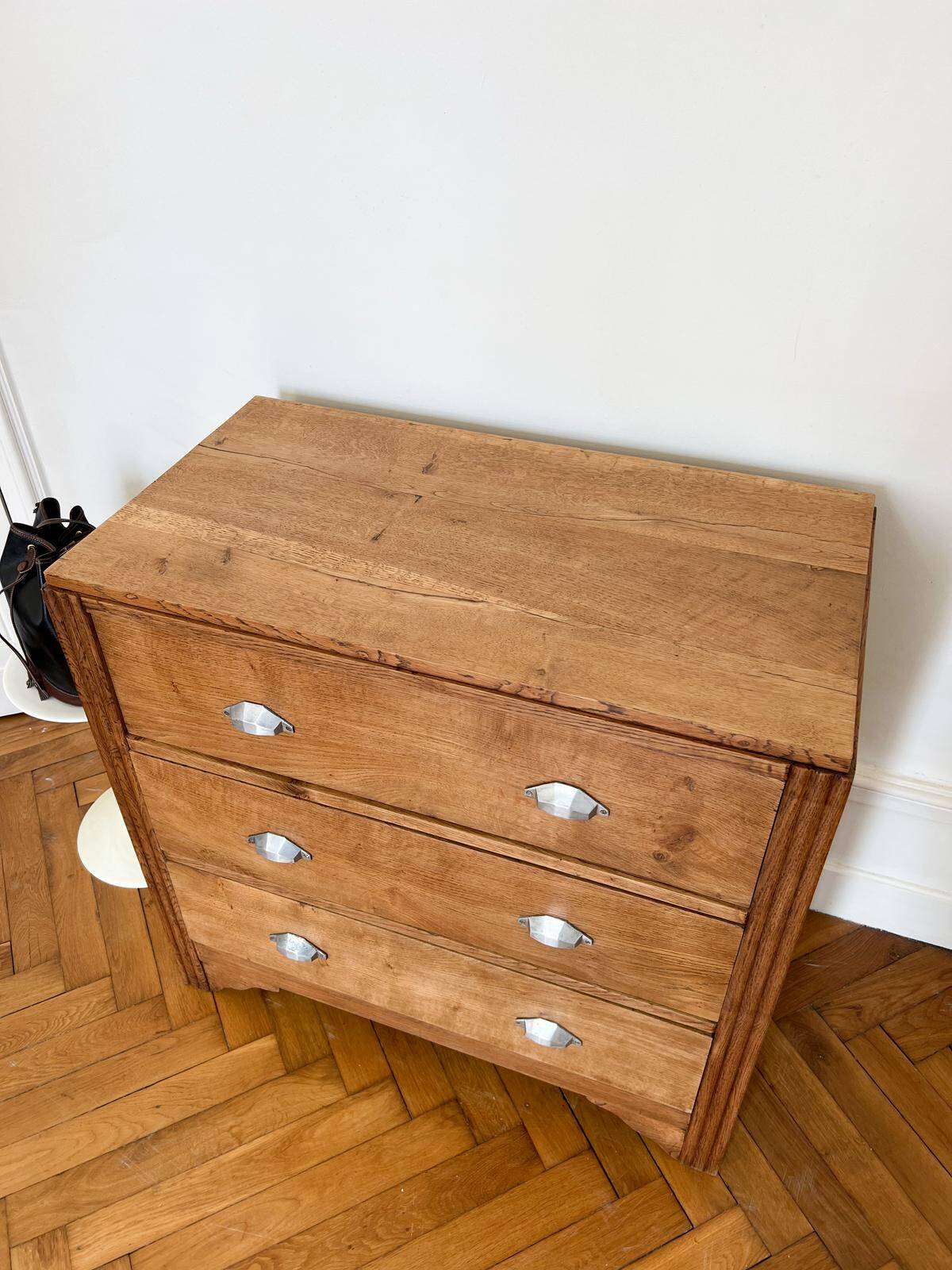Art Deco chest of drawers in solid oak