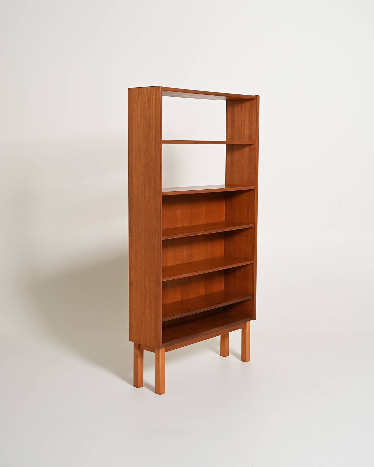 Bibliothèque en teck scandinave, années 1960