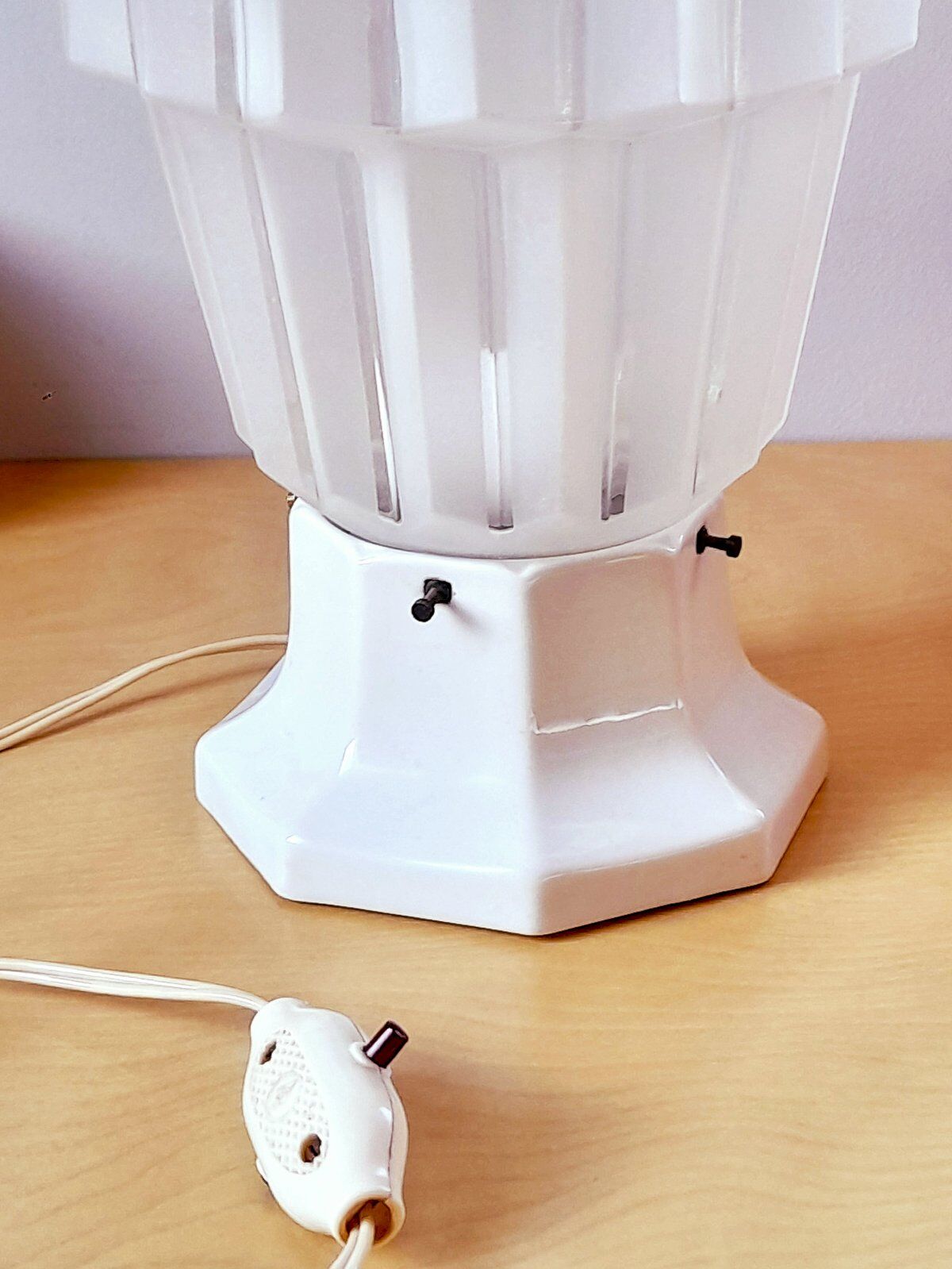 Skyscraper art deco lamp