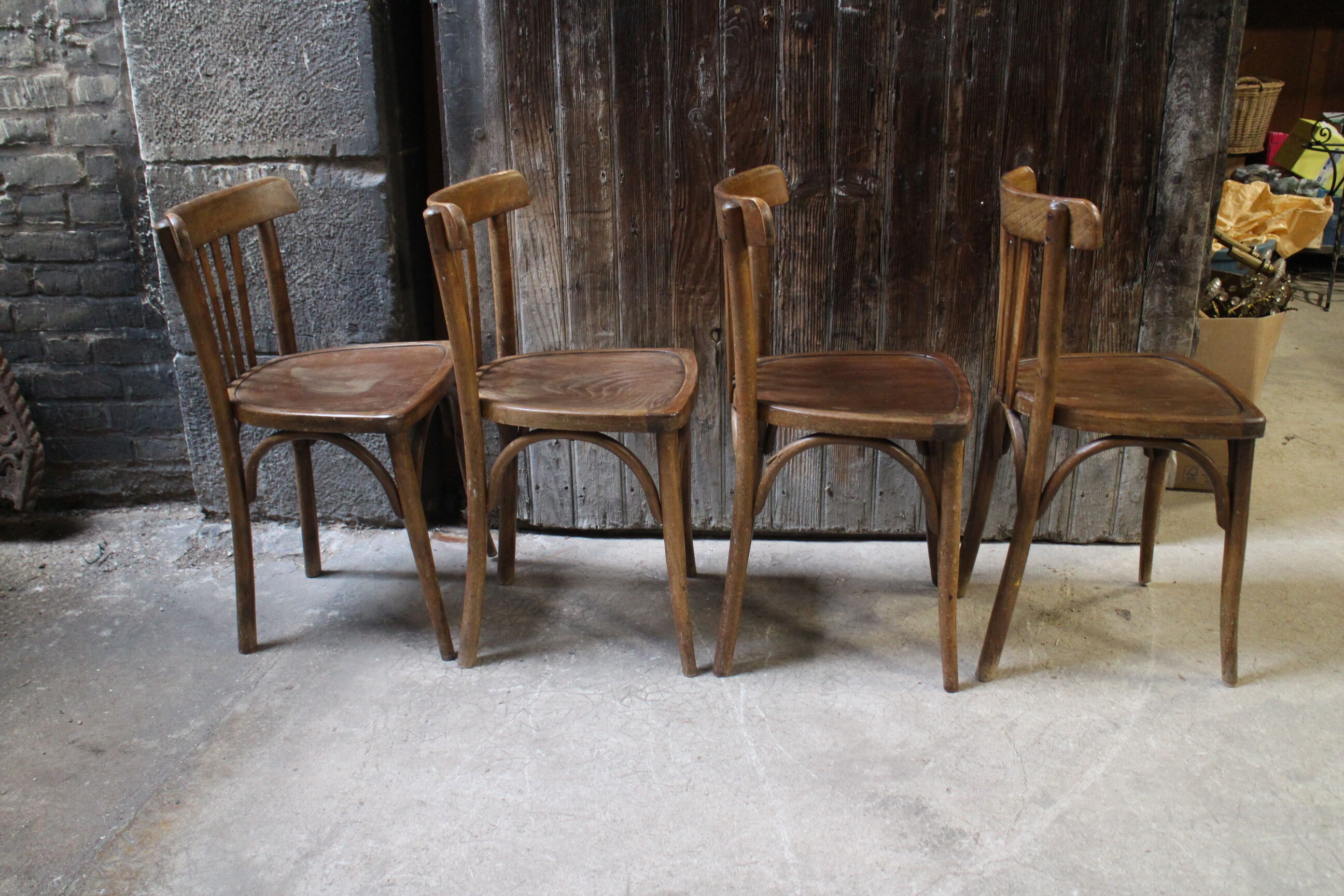 Série de 4 chaises bistrot