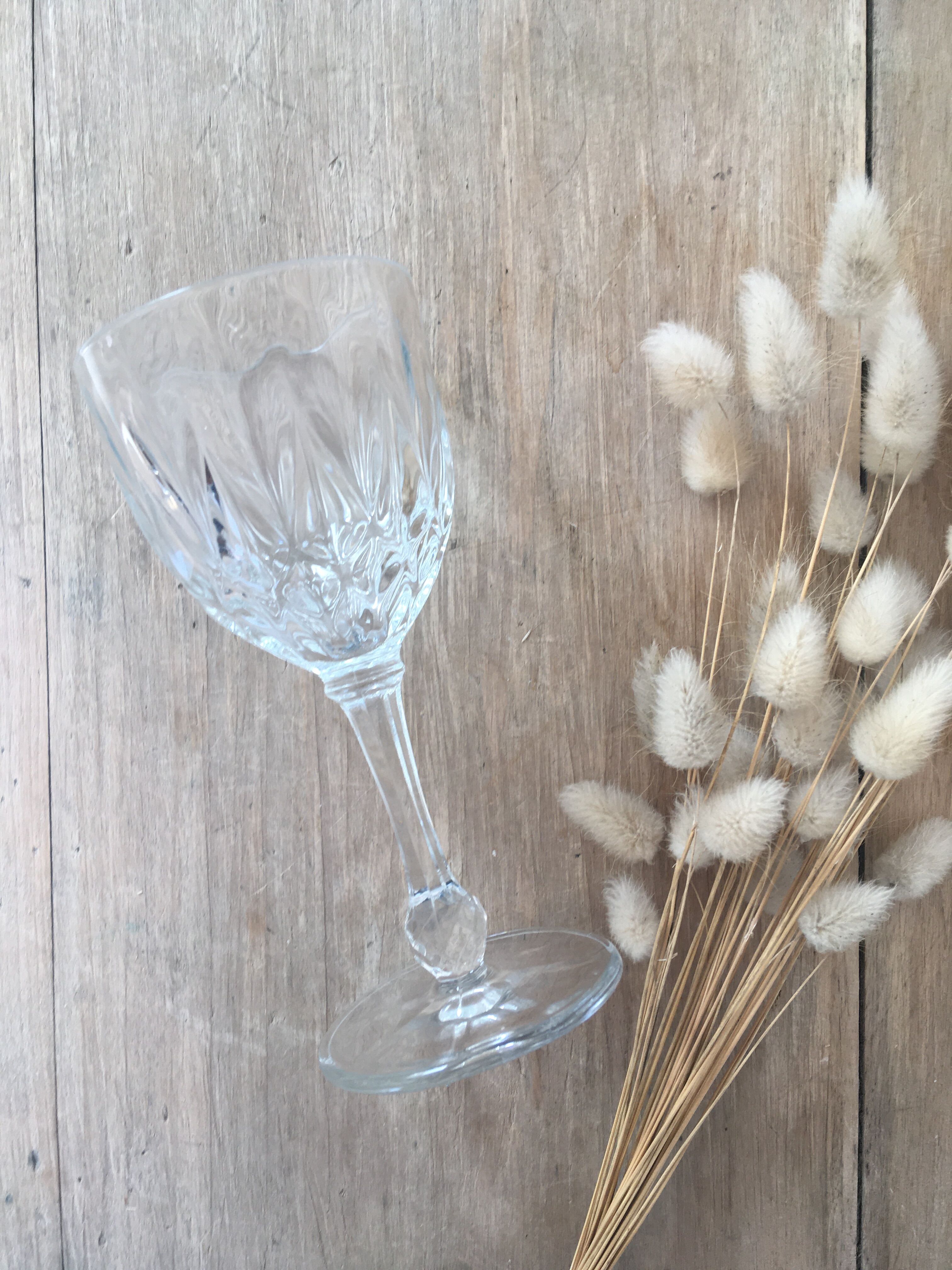 4 "diamond" foot glasses