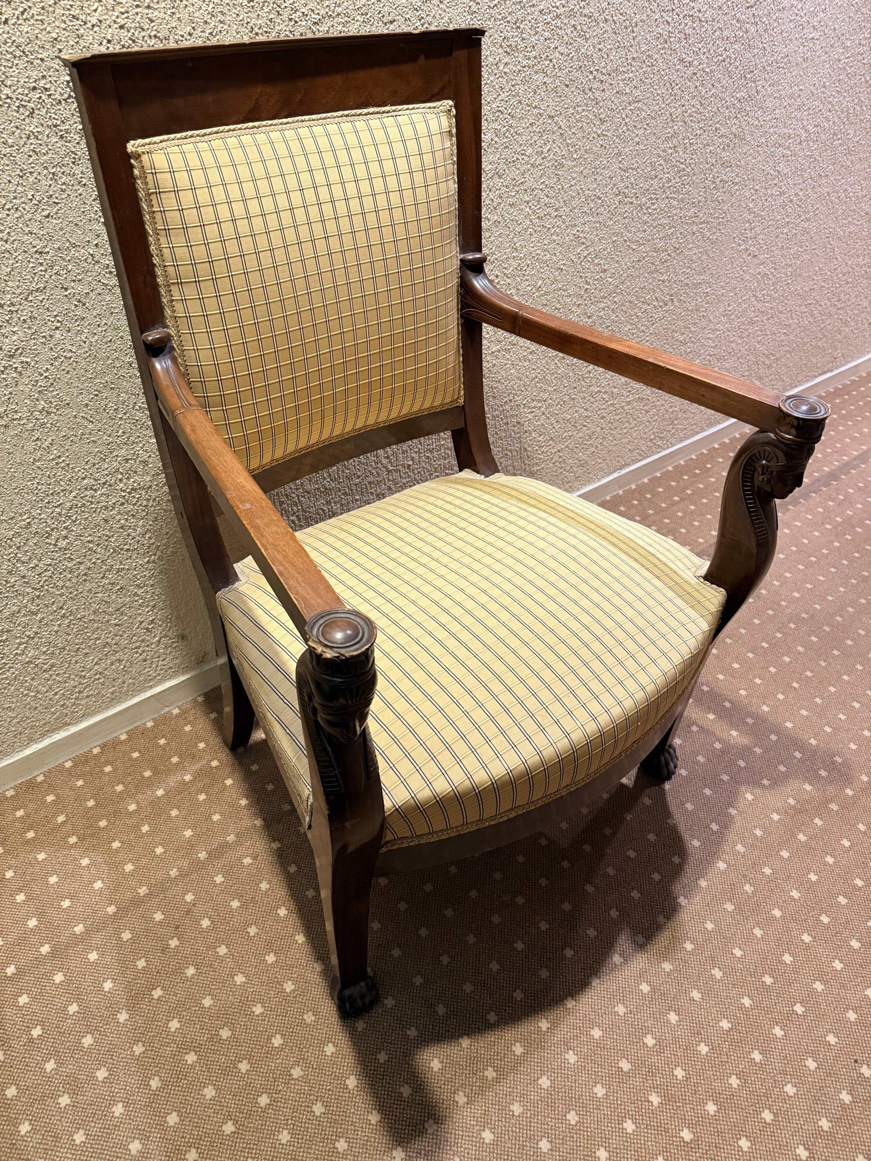 French Empire armchair in mahogany, 18th century.