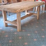Table bassr brutaliste