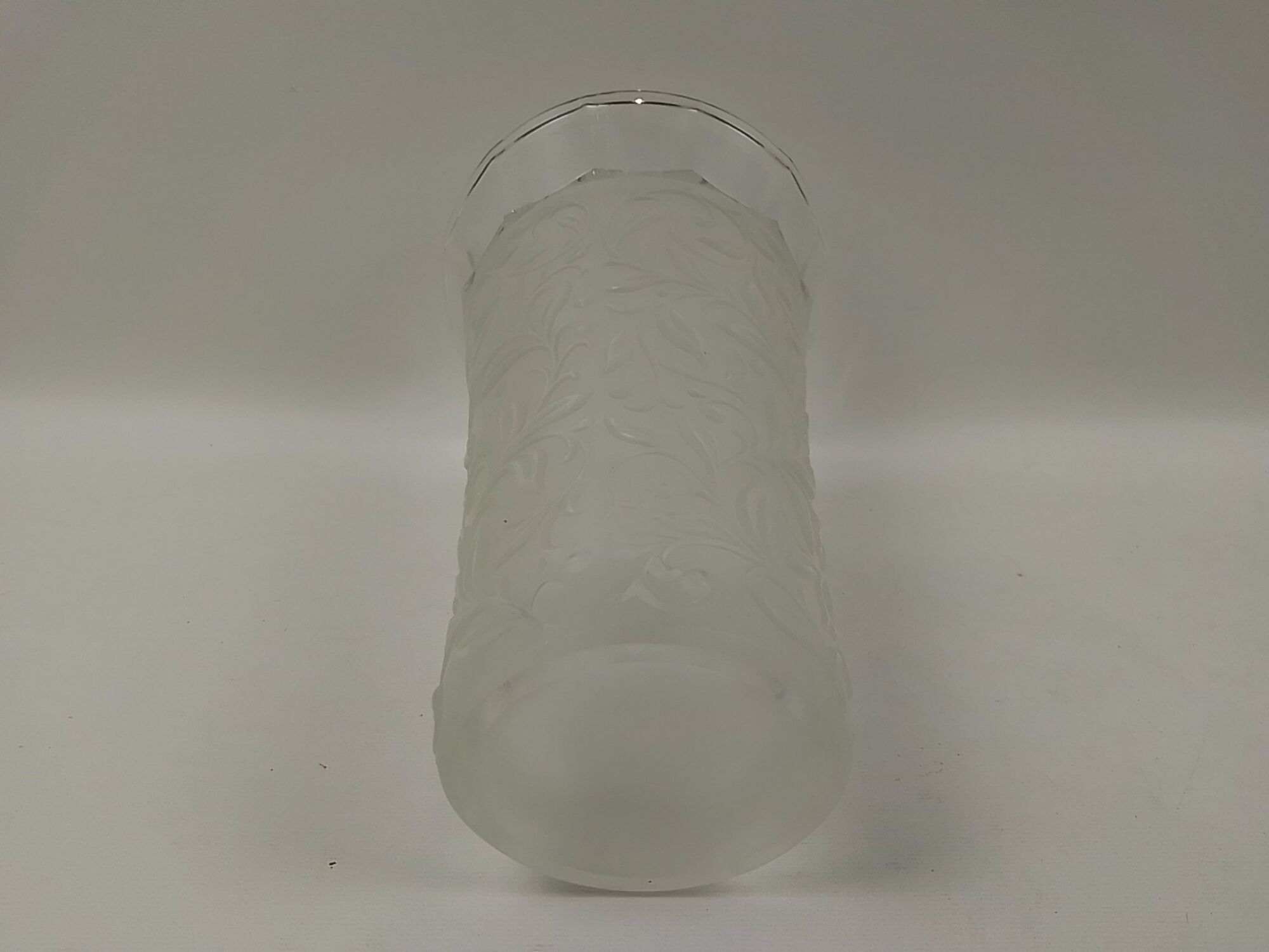 Vase en verre épais déco relief fleurs Selency