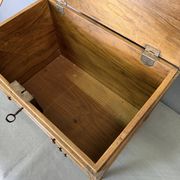 Commode Coffre de Maîtrise Louis XVI en Noyer