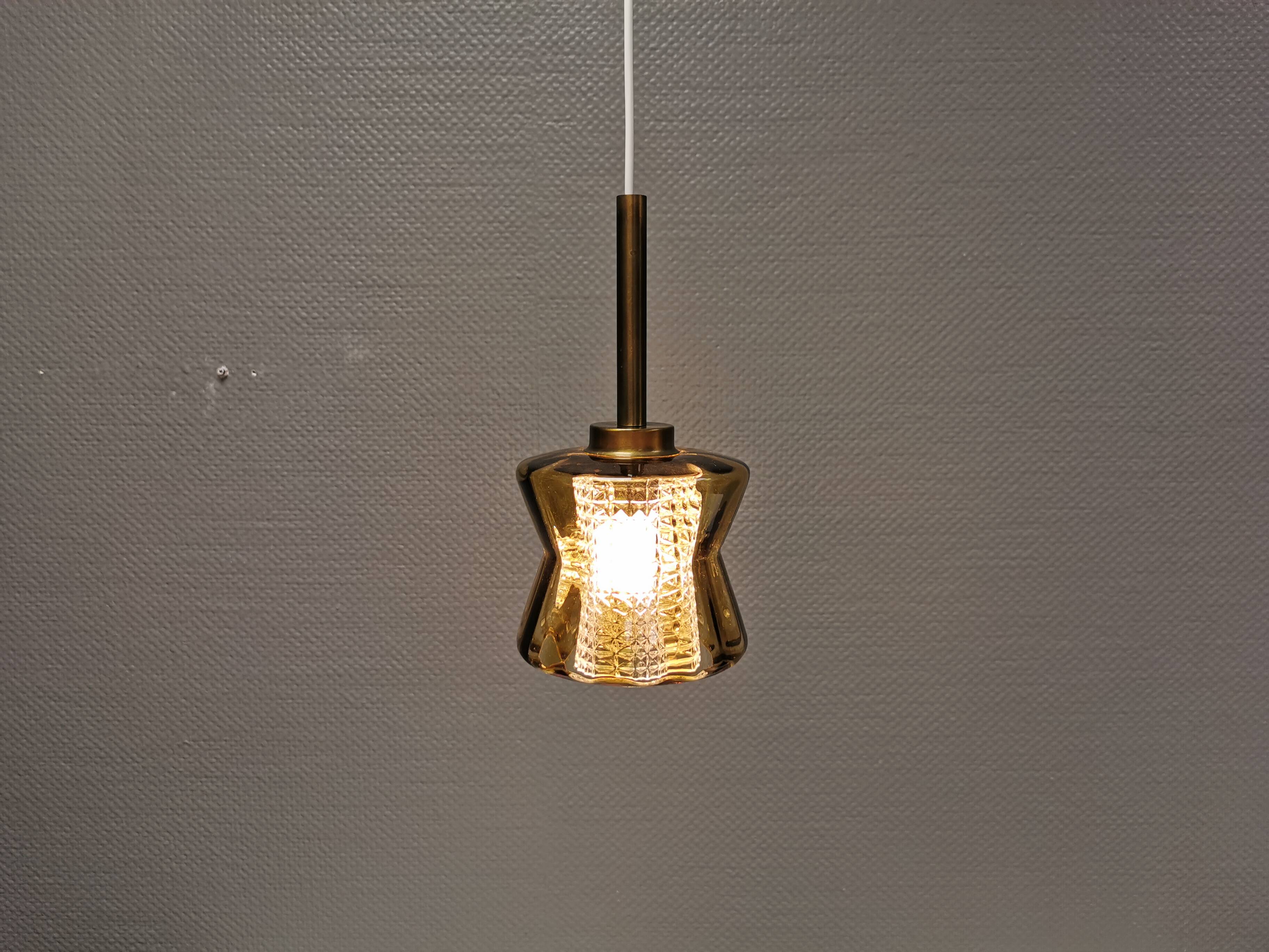 Lampe suspendue suédoise par Carl Fagerlund pour la verrerie Orrefors, années 1970.