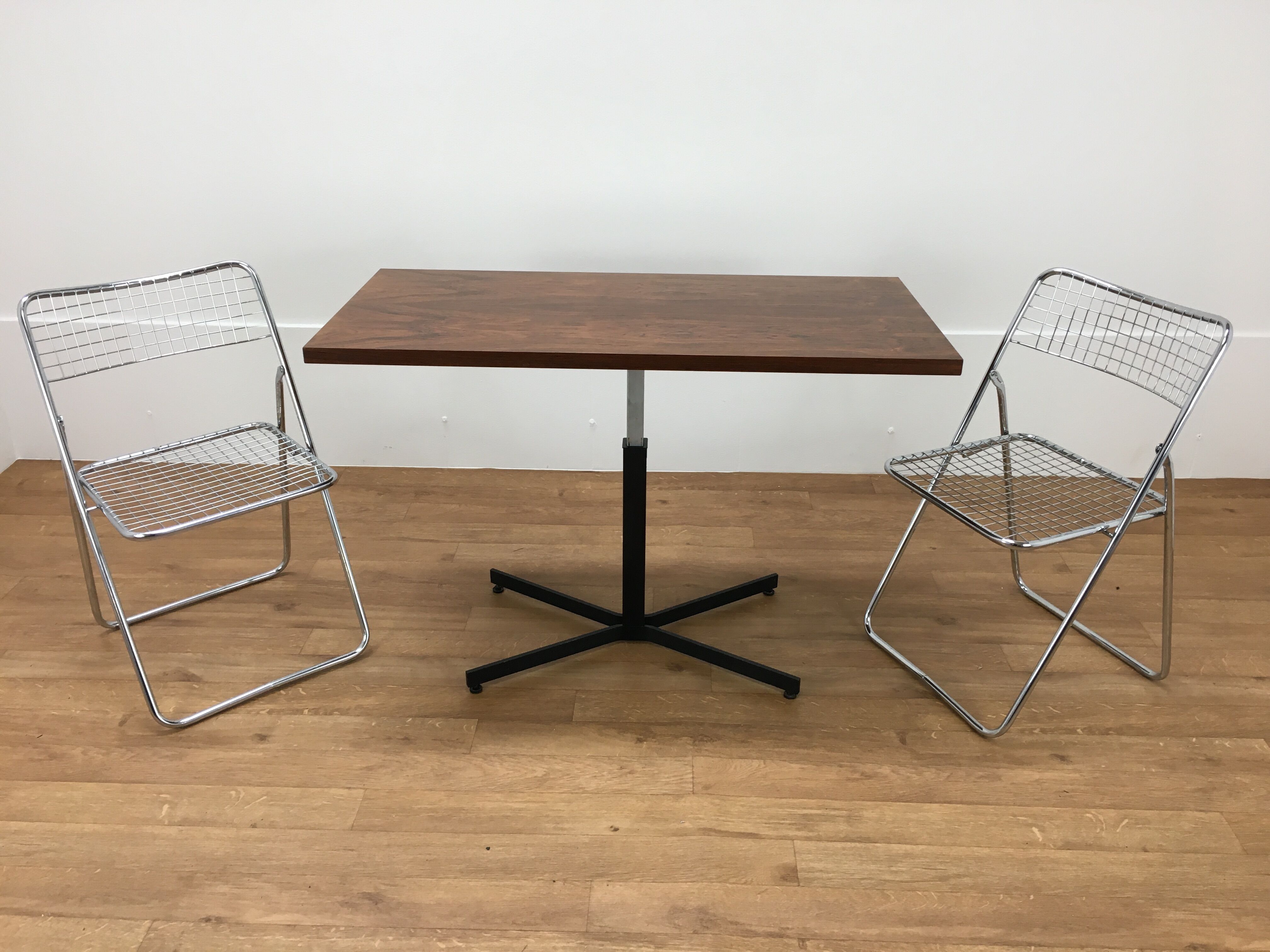 Coffee table goes up and down Ilse rosewood, modular