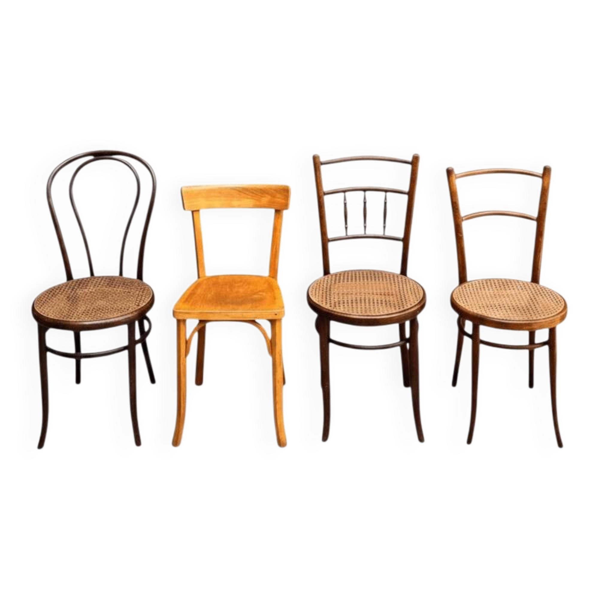 Ensemble de 4 chaises de bistrot 1900 dépareillées