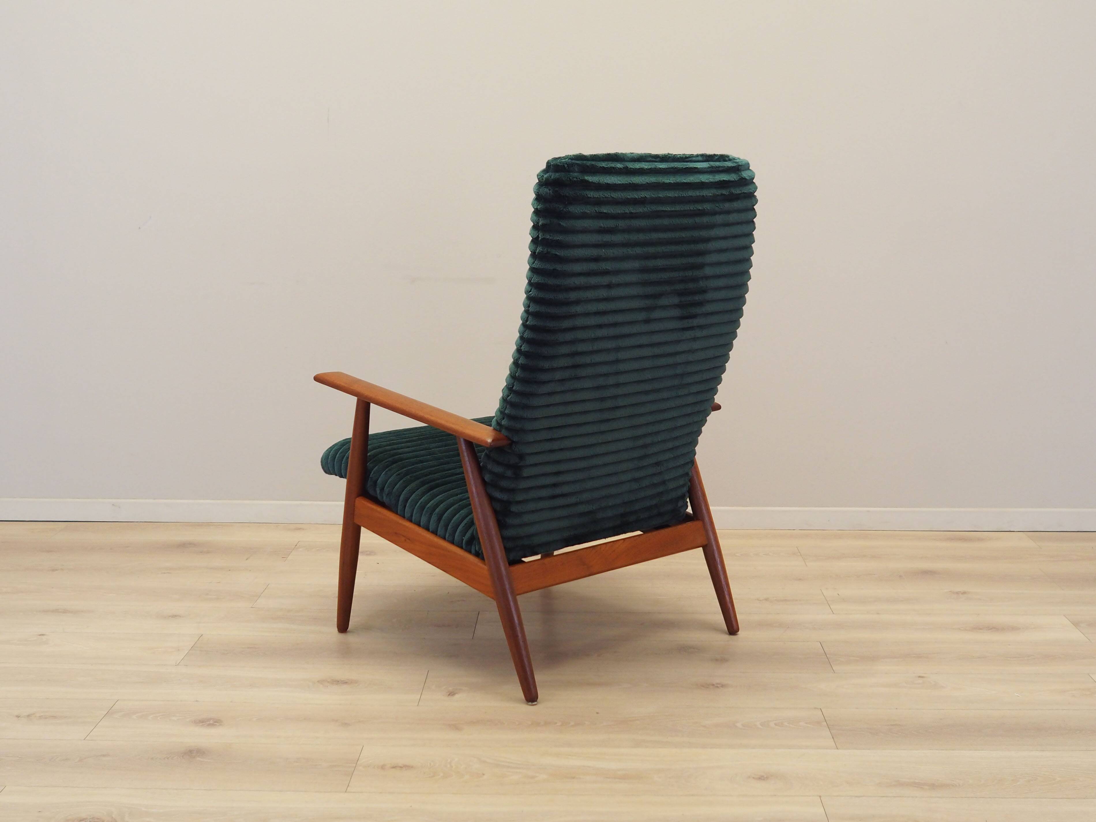 Fauteuil en velours, design danois, années 1970, production : Danemark