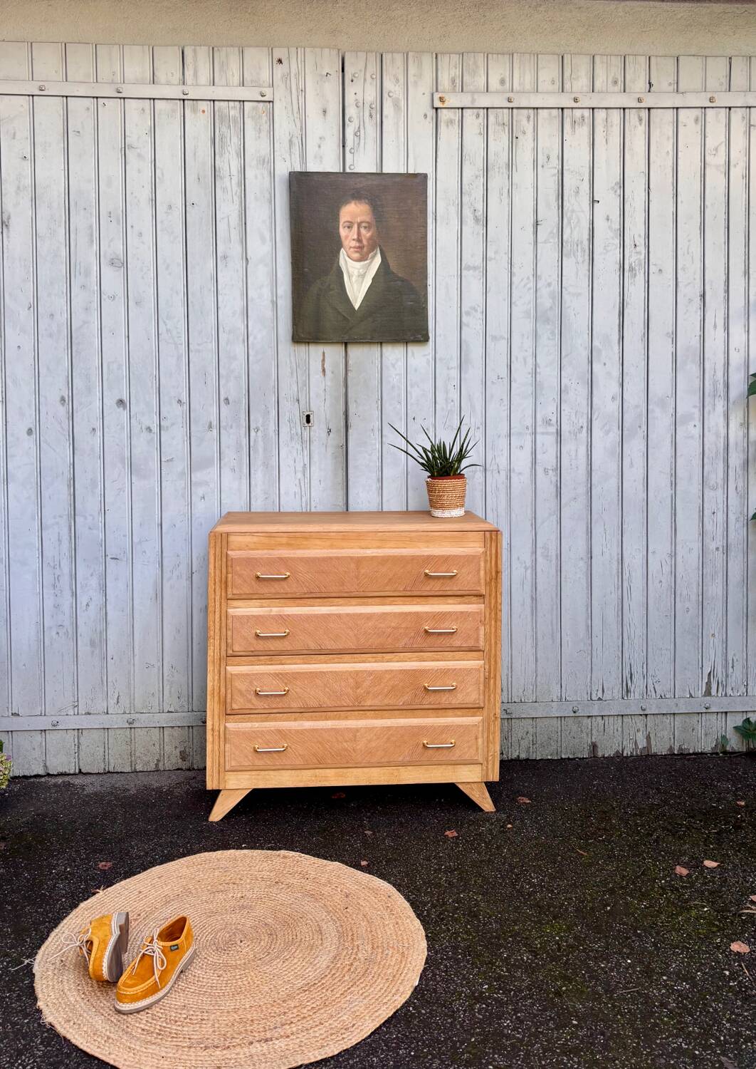 Vintage chest of drawers