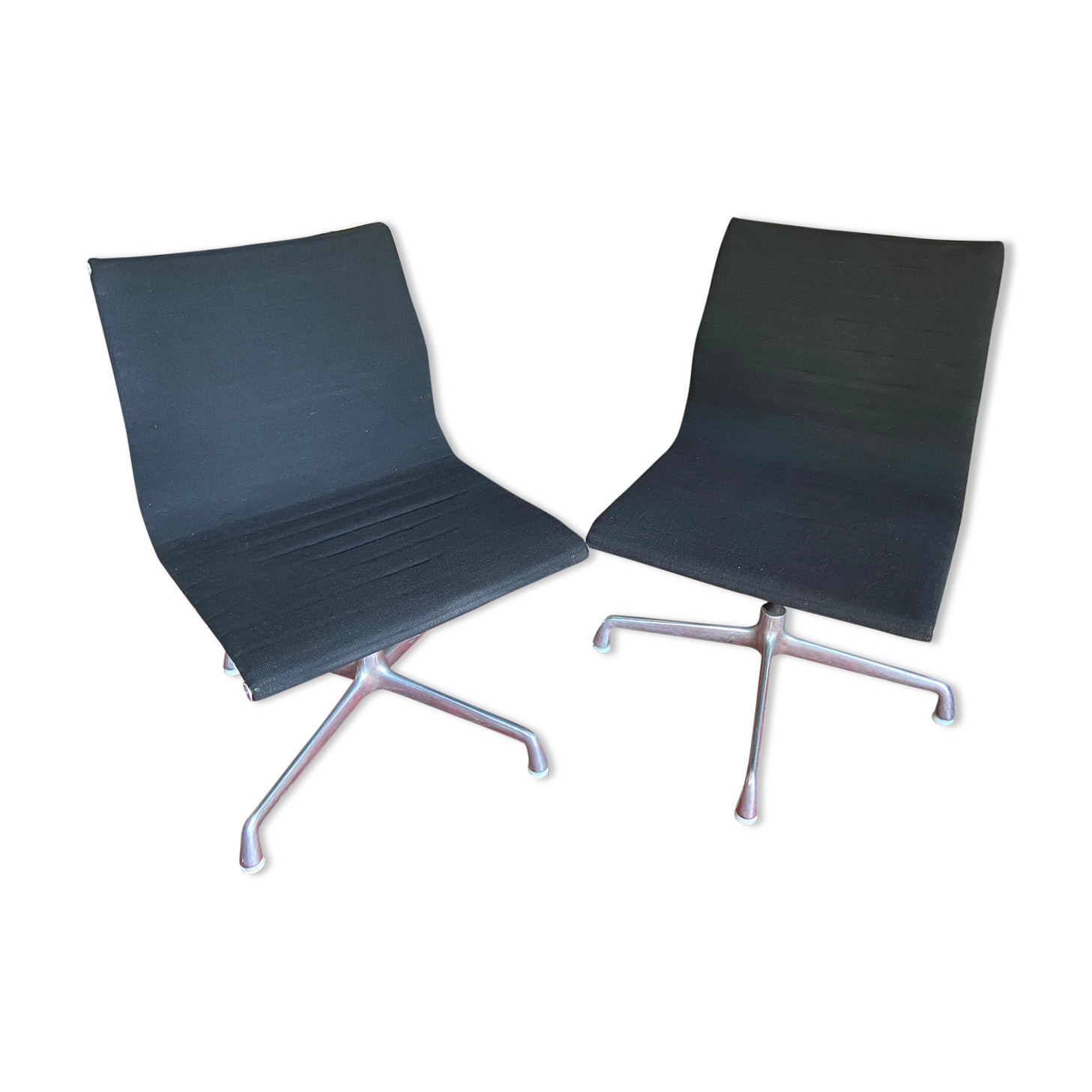 pair of Charles & Ray Eames chairs for Herman Miller model EA 106