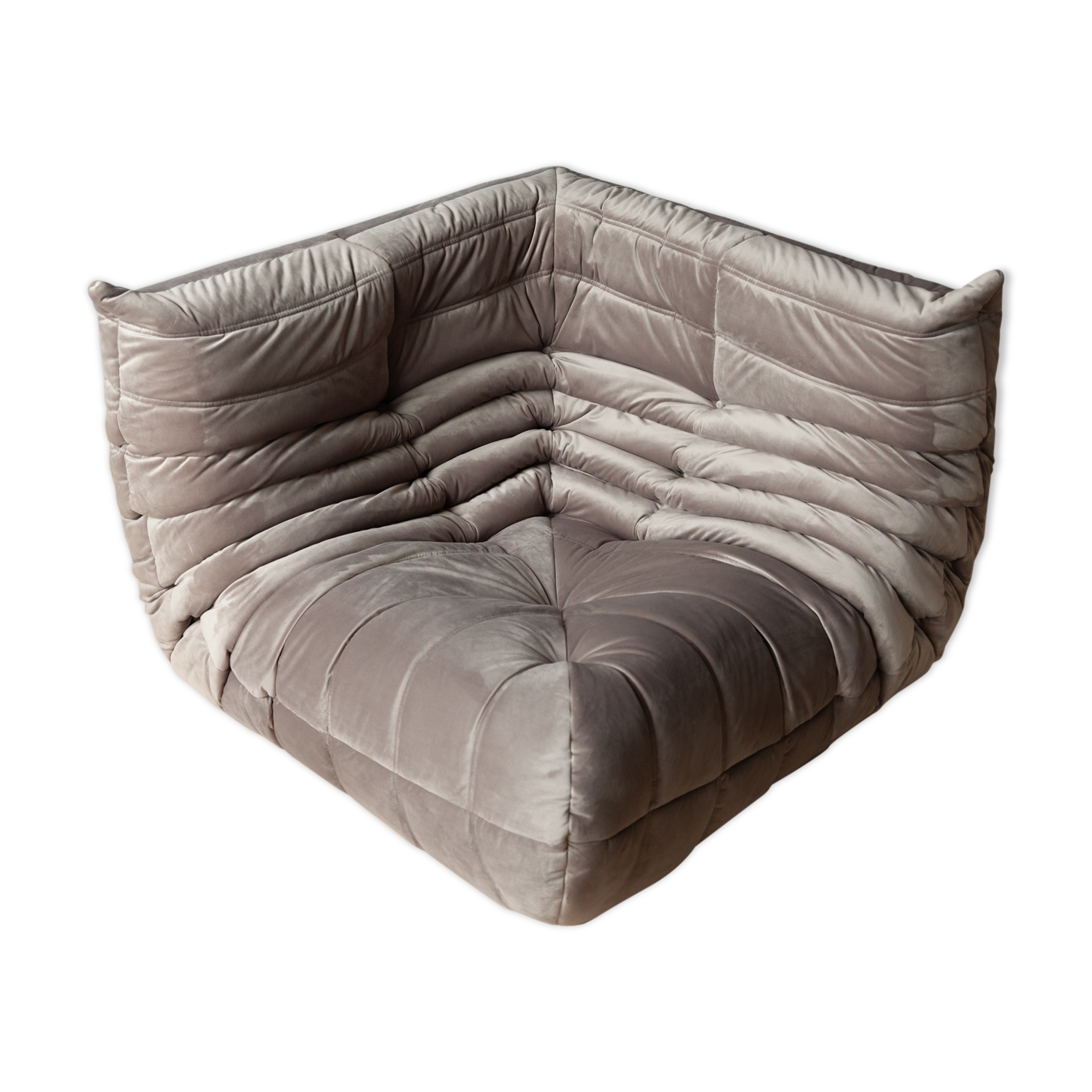 Togo corner chair model designed by Michel Ducaroy 1973