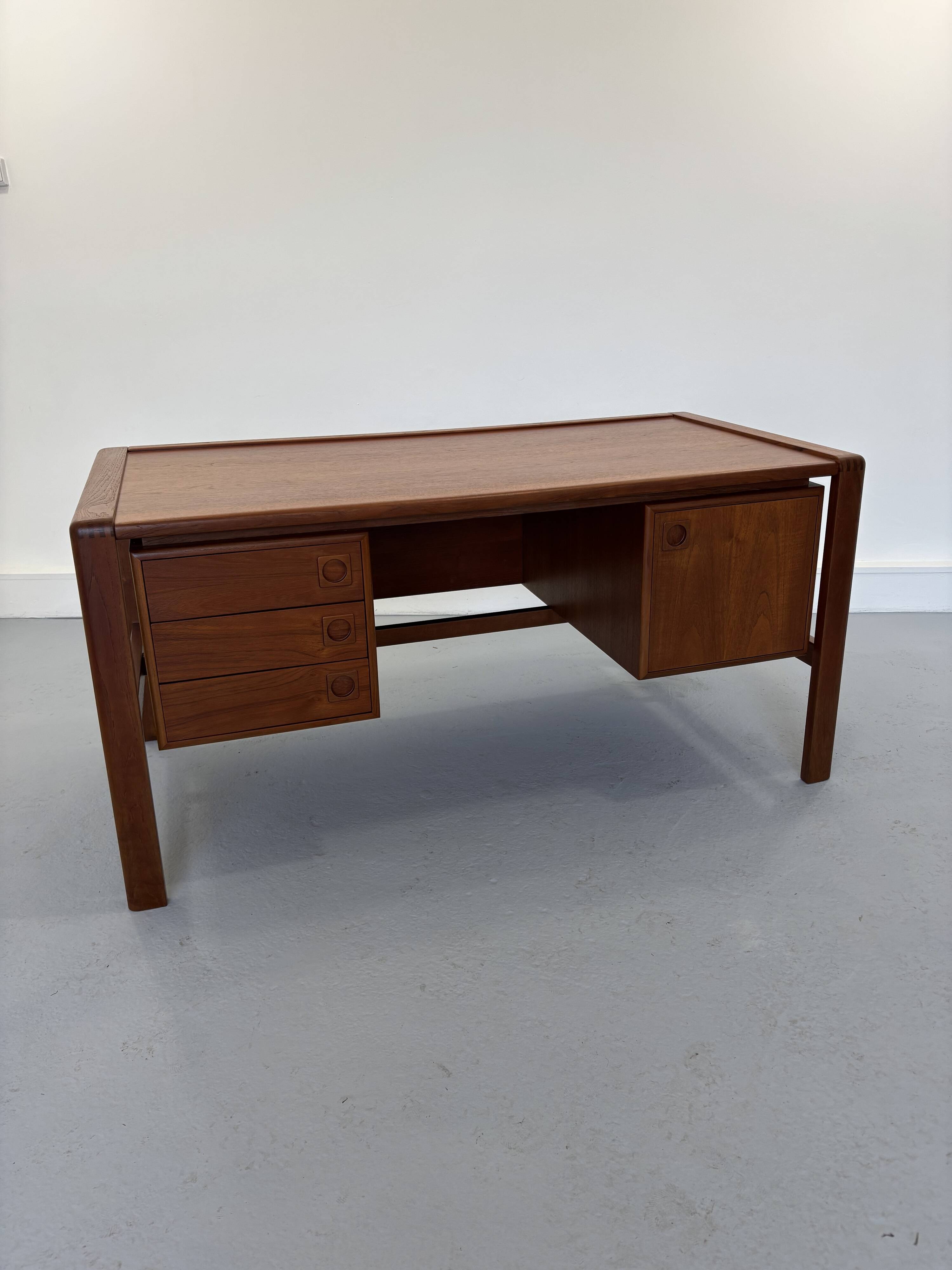 Office from the 1960s by H.P. Hansen