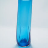 Vase en verre bleu Whitefriars