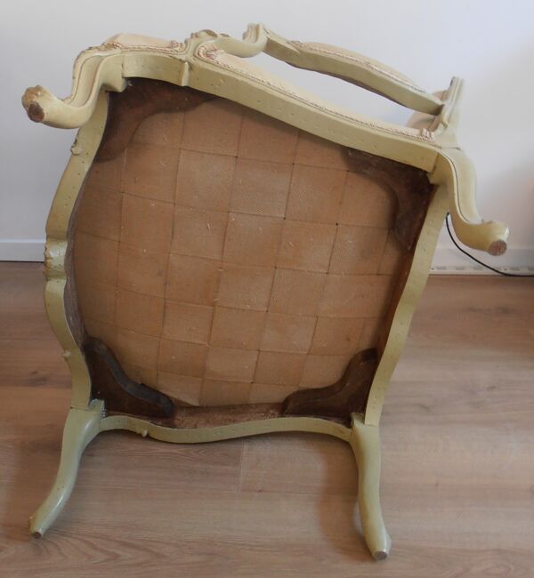 Fauteuil Louis XV d’époque estampillé ancien 18e siècle