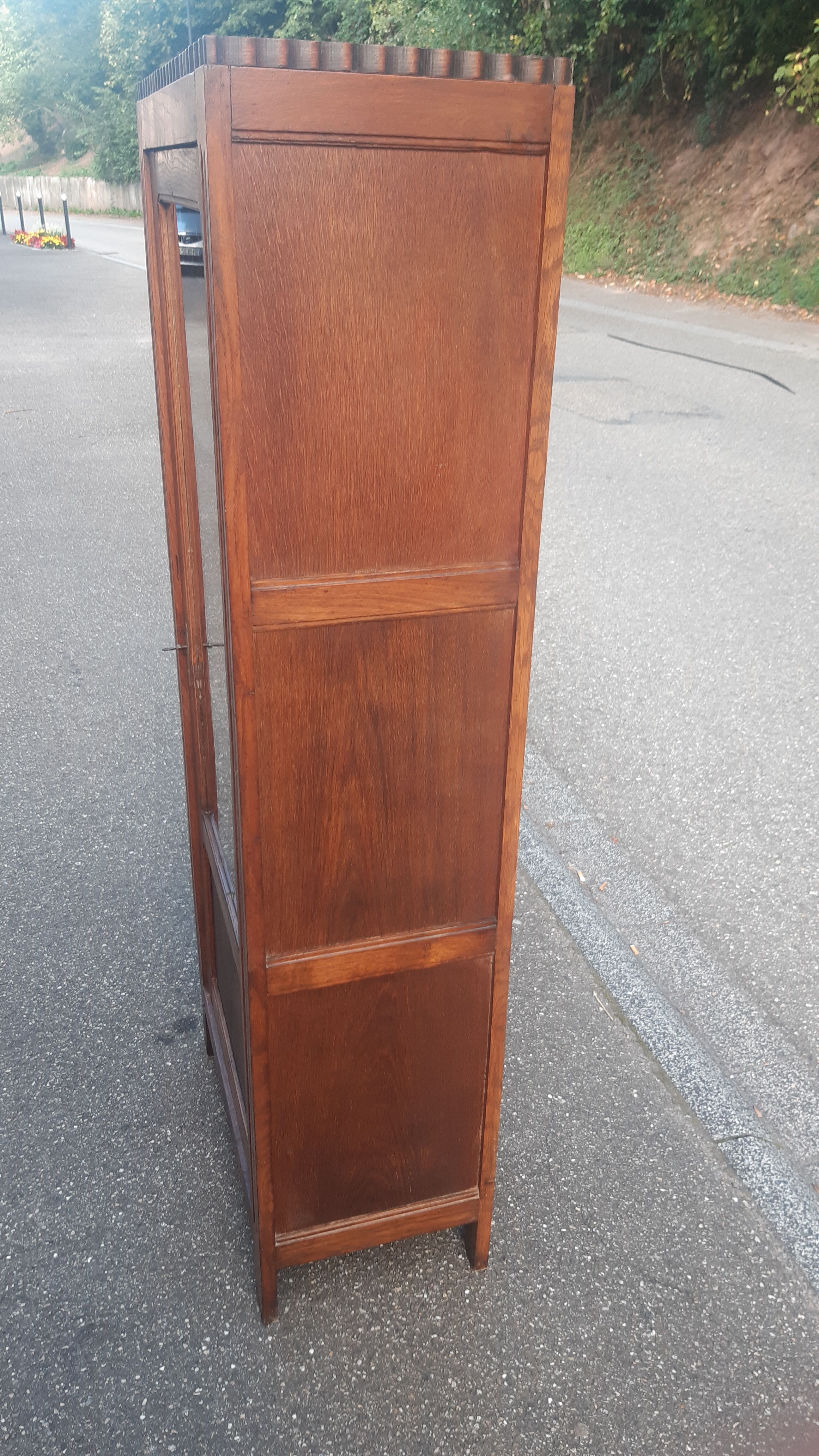 Hosiere glazed library art deco