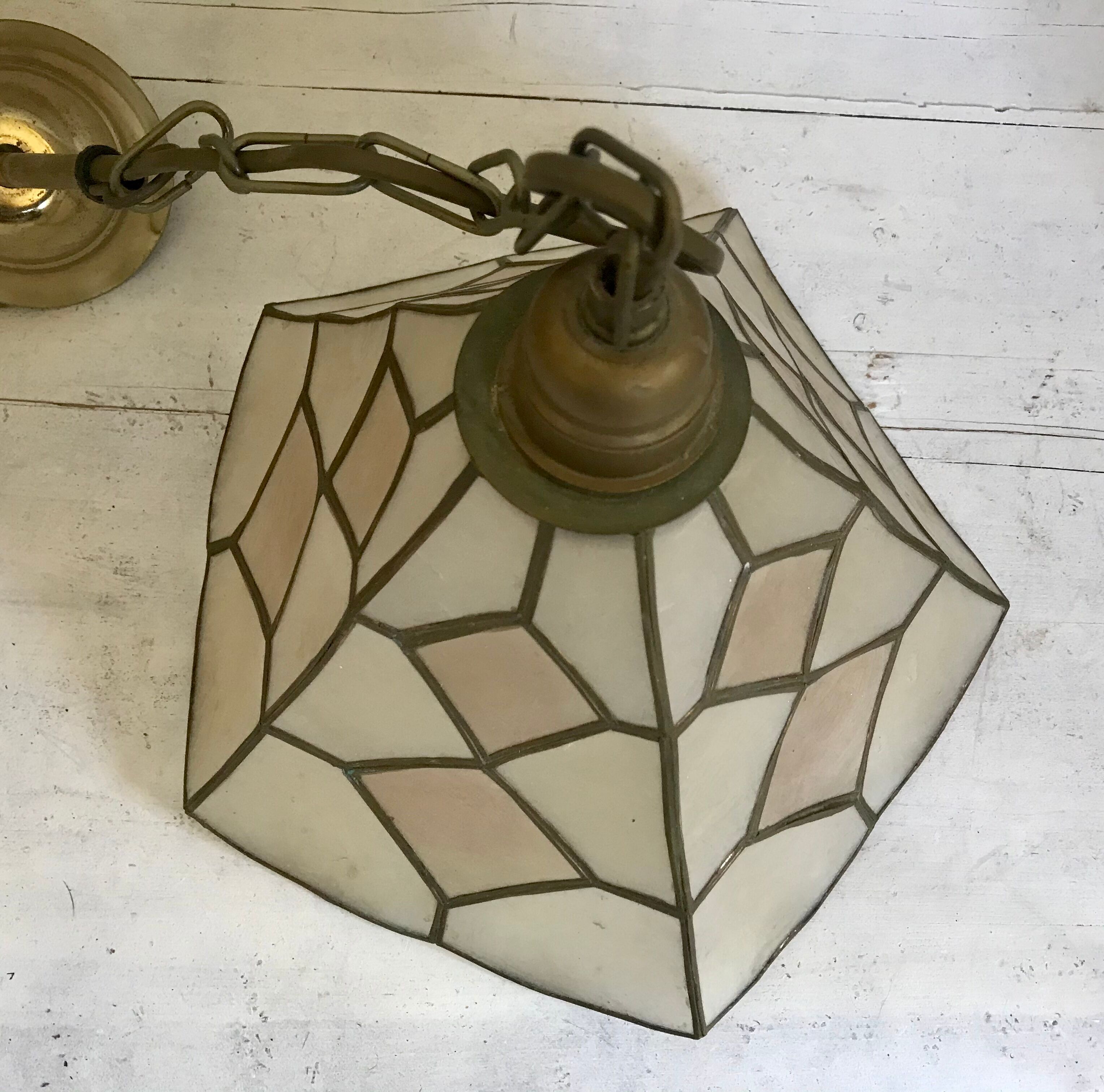 Vintage mother-of-pearl suspension