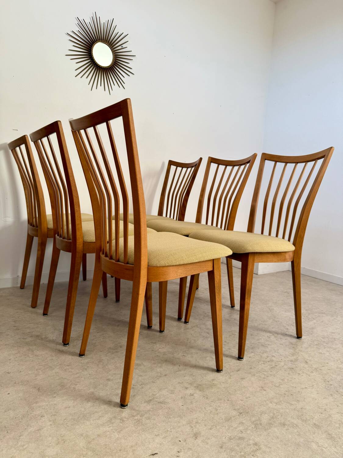 Lot of 6 old solid beech chairs, vintage design from the 60s, new fabric